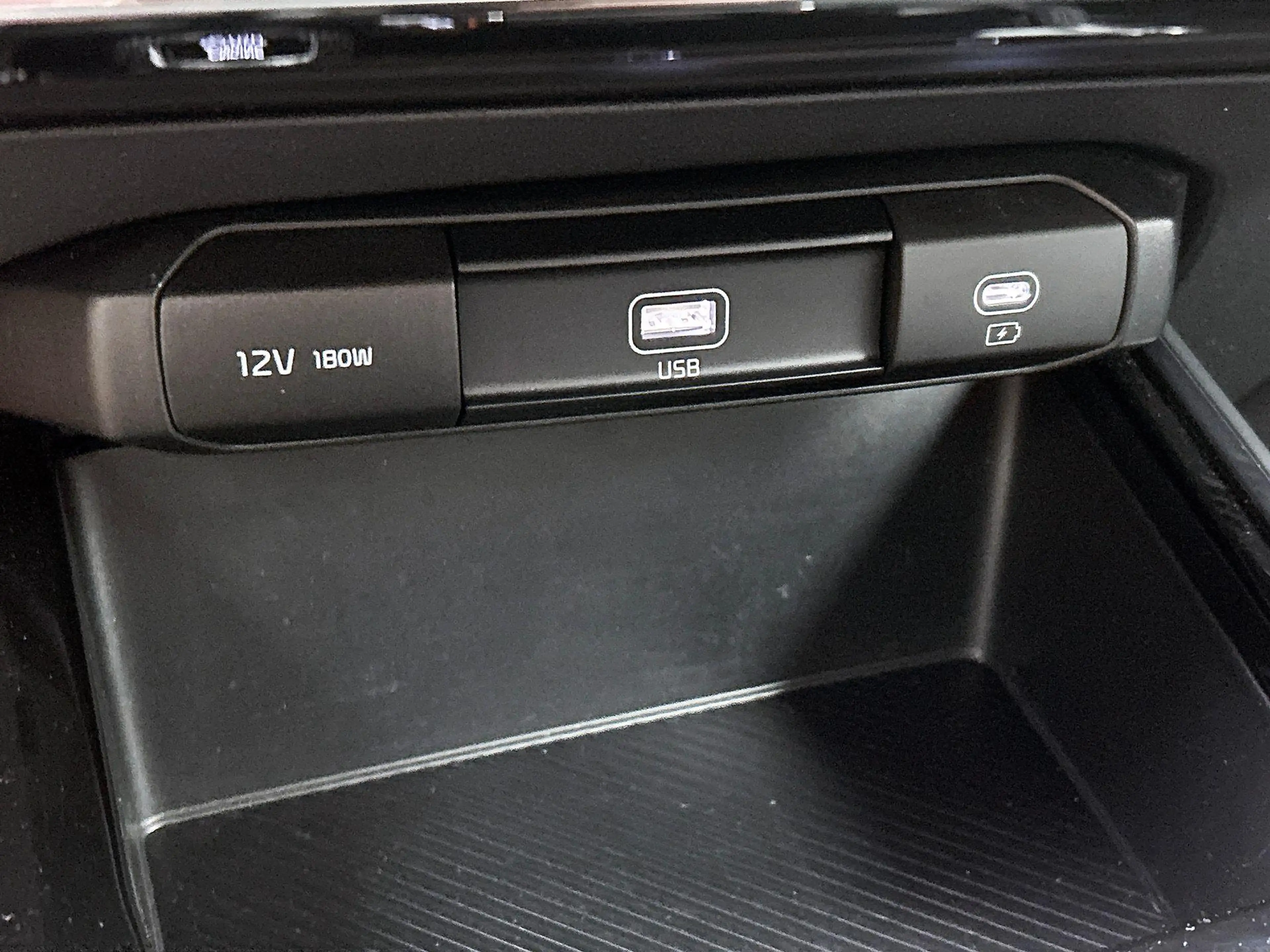 Kia Niro 1.6 GDi Hybrid DynamicLine CAMERA | NAVI & CARPLAY — photo 42