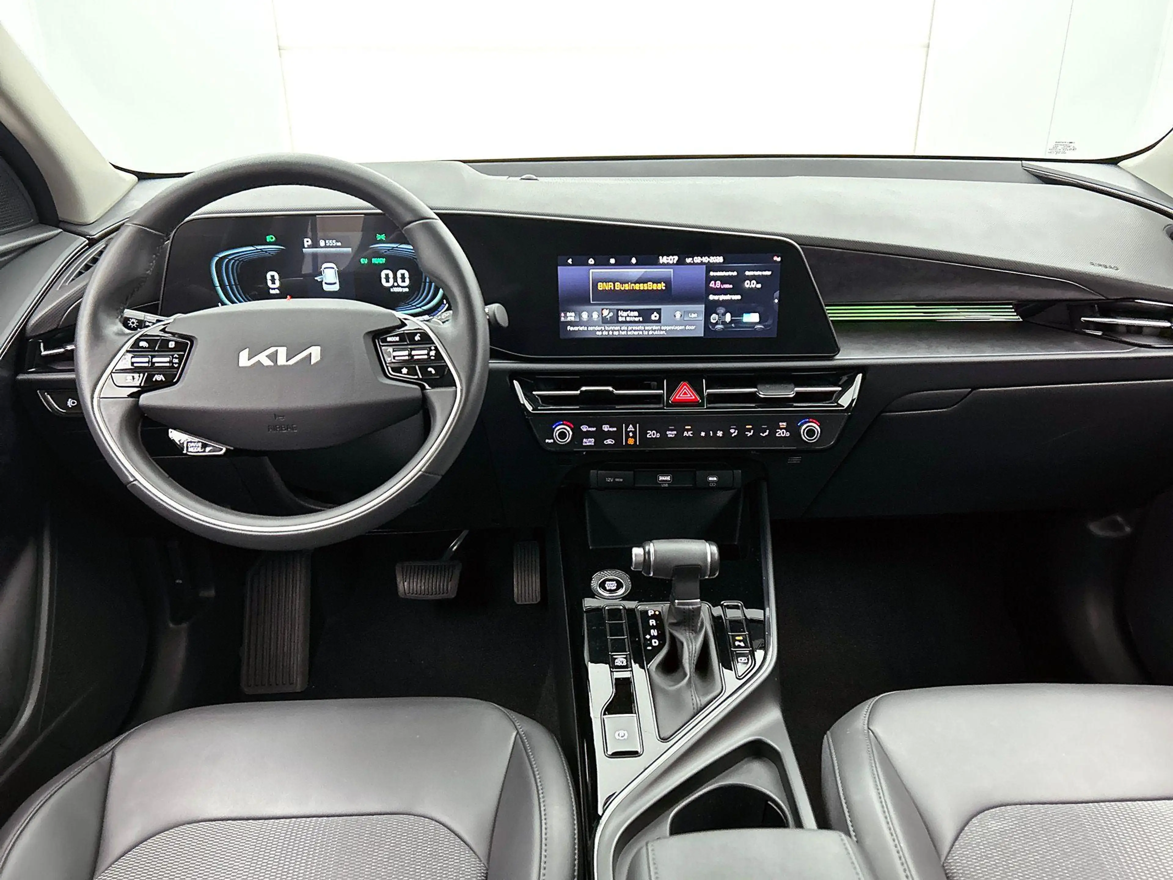 Kia Niro 1.6 GDi Hybrid DynamicLine CAMERA | NAVI & CARPLAY — photo 8