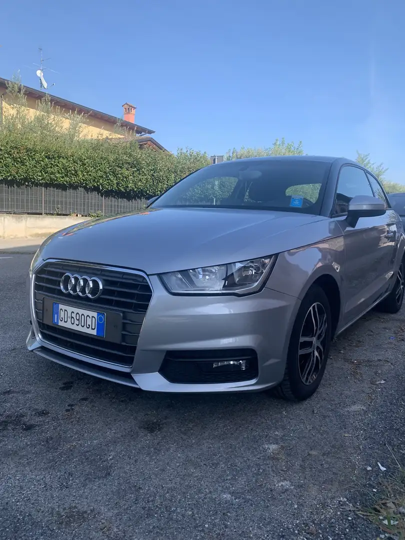 Audi A1 1.4 tdi Design - 1