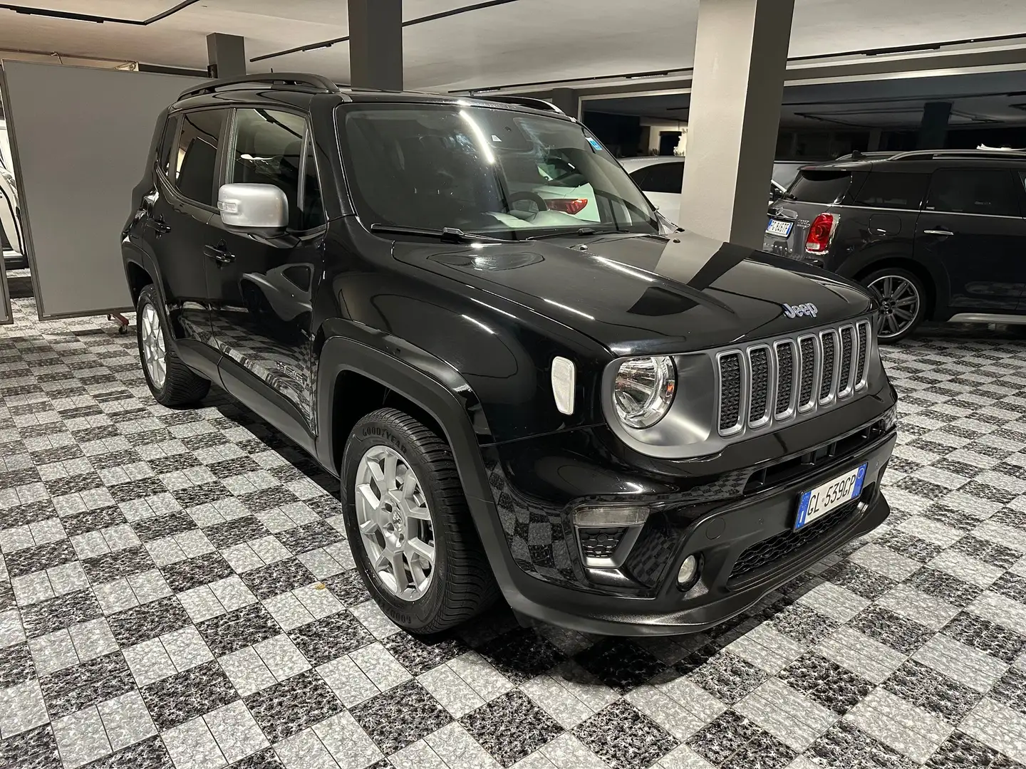 Jeep Renegade 1.3 t4 phev Limited 4xe at6 Schwarz - 2