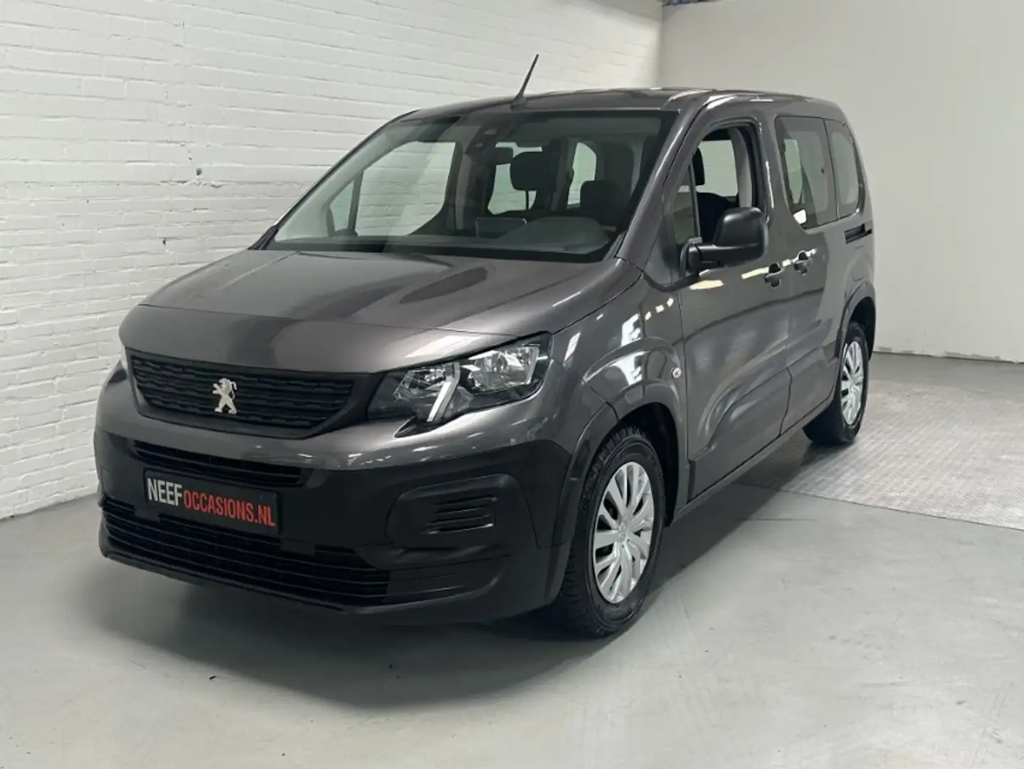 Peugeot Rifter 1.2 Puretech Active AIRCO / NAVI / CRUISE / ISOFIX Gris - 1