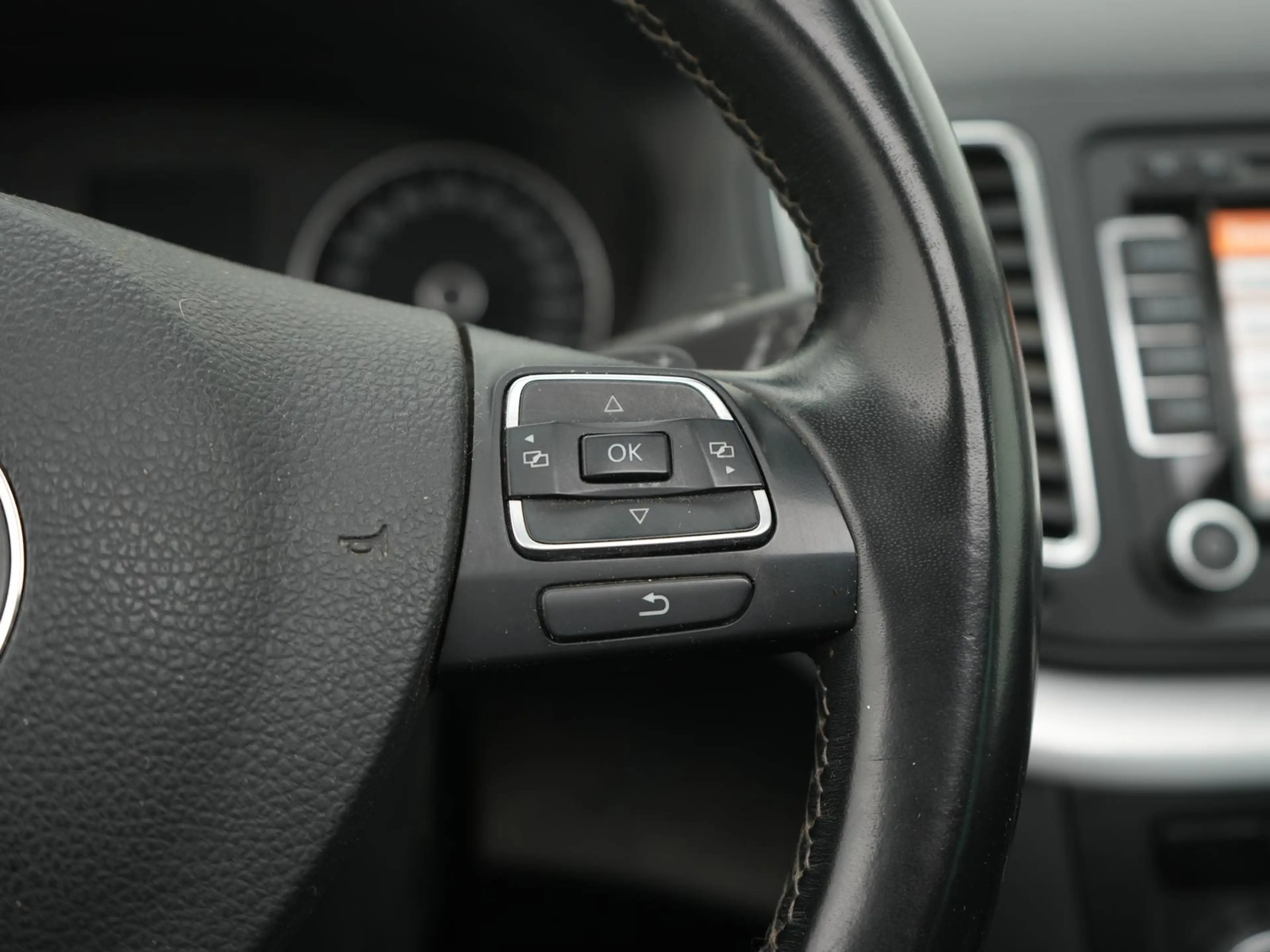 Volkswagen Sharan Highline,7P,MEMO,AHK,PANO,BIXENO,DYNAUDIO — photo 14