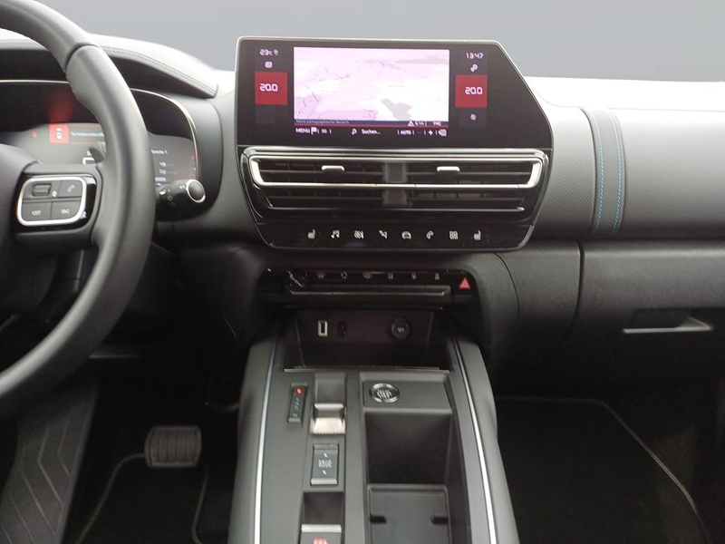 Citroen C5 Aircross Hybrid 1 — photo 11