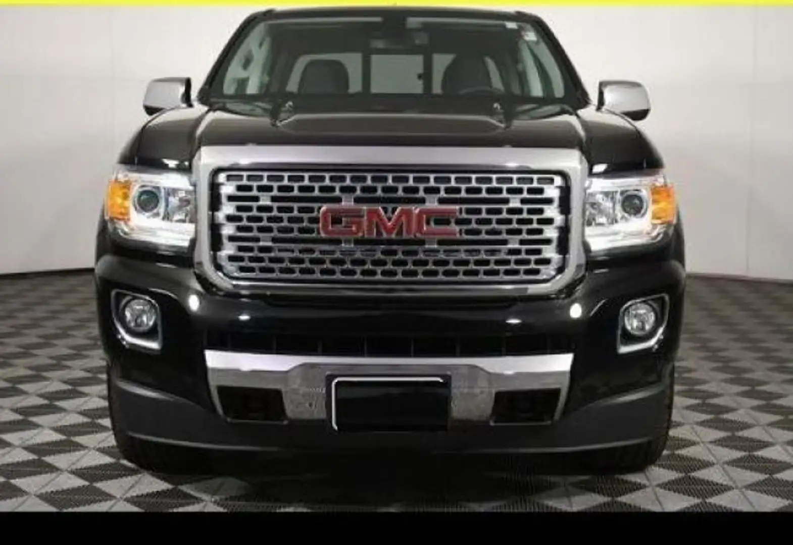 GMC Canyon 2.8L DURAMAX V4 4WD DENALI Negro - 2