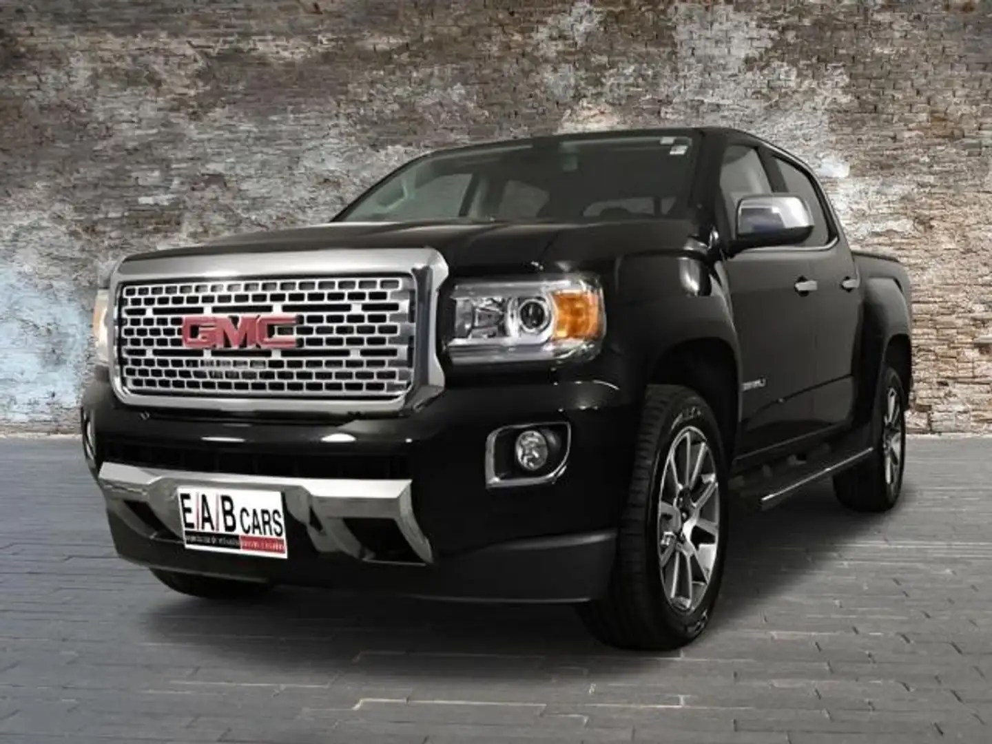 GMC Canyon 2.8L DURAMAX V4 4WD DENALI Fekete - 1