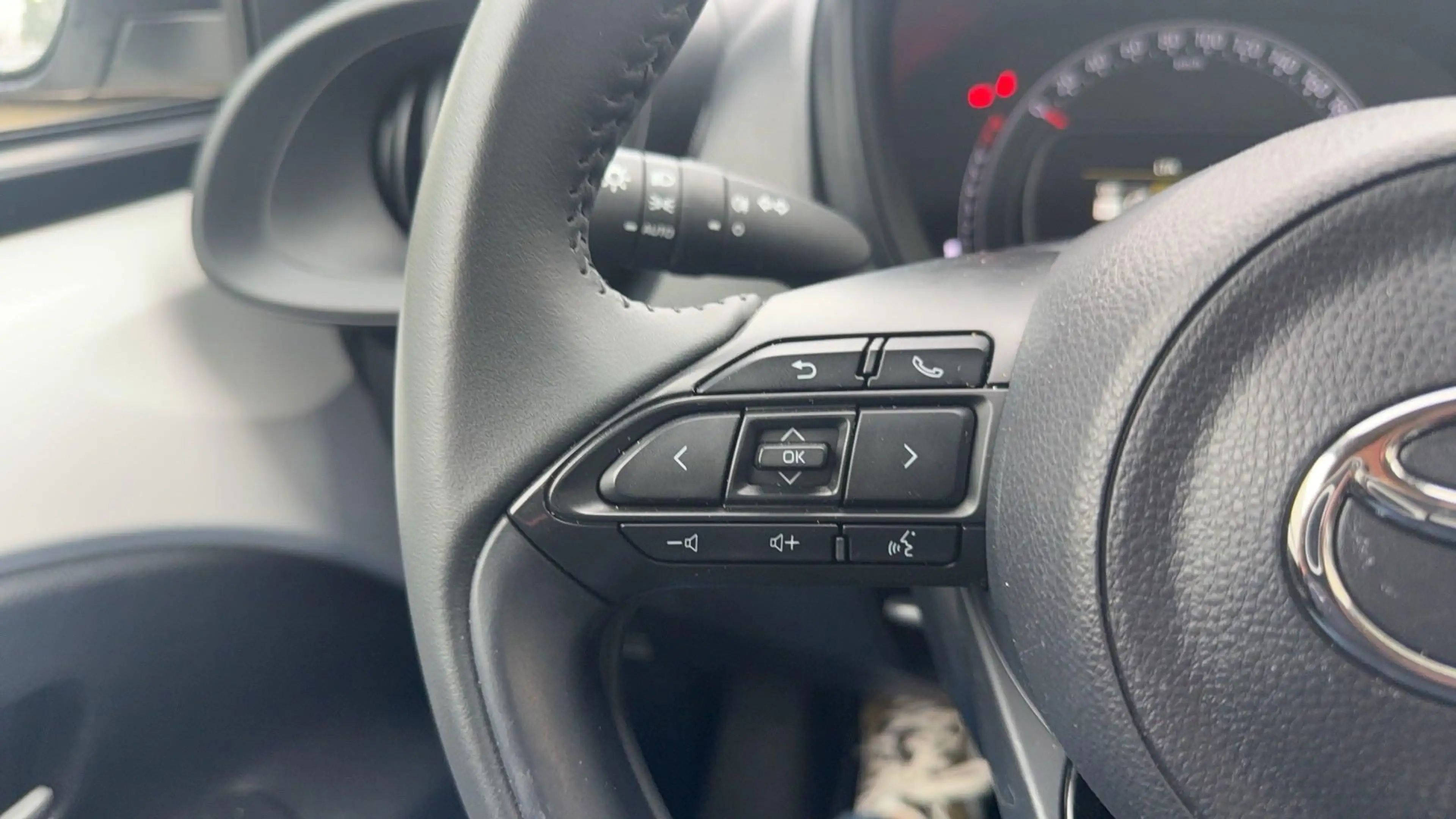 Toyota Aygo X 1.0 VVT-i MT Play Carplay/Btw/Volledig Dealeronder — photo 13