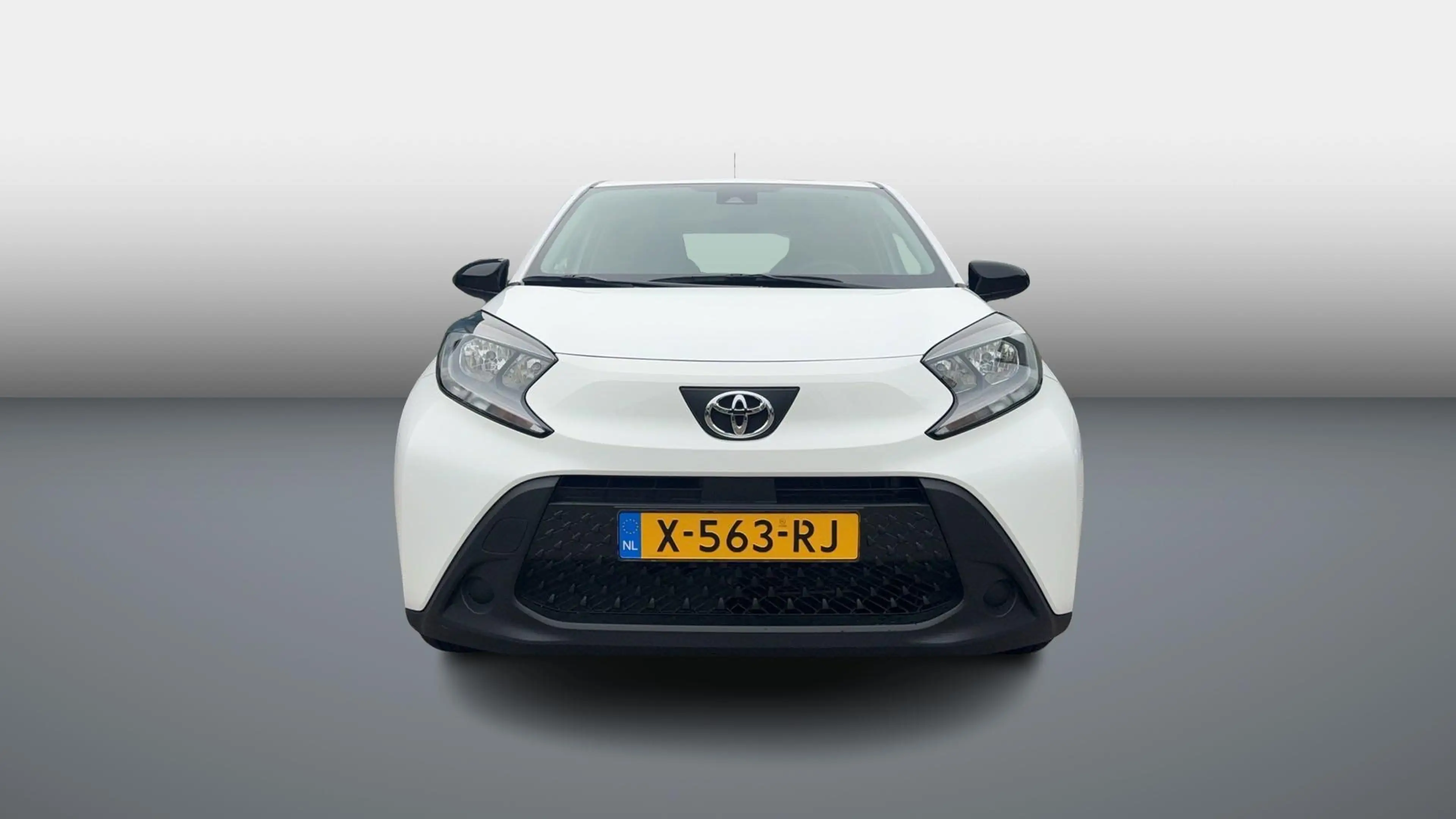 Toyota Aygo X 1.0 VVT-i MT Play Carplay/Btw/Volledig Dealeronder — photo 6