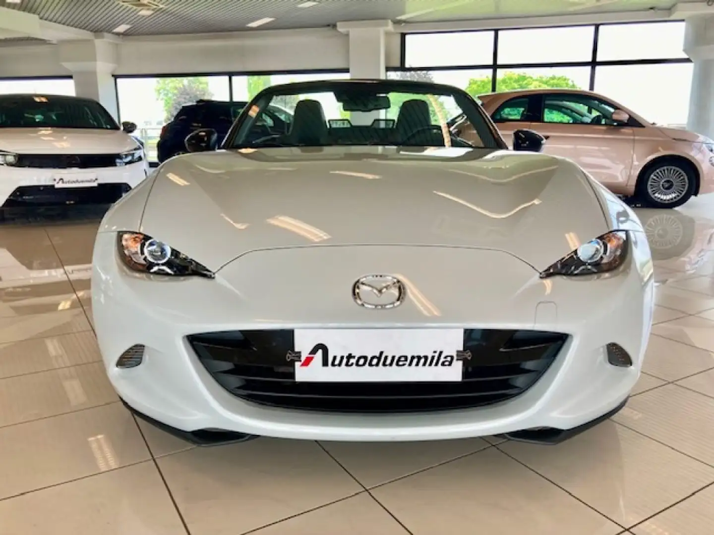Mazda MX-5 1.5L Skyactiv-G Exceed PELLE NAVIG PREZZO REALE Bianco - 2