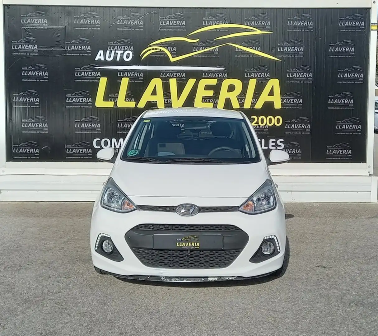 Hyundai i10 1.0 Essence Blanco - 2