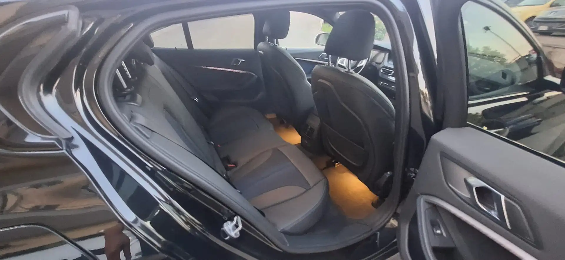 BMW 118 118d Msport auto Nero - 2