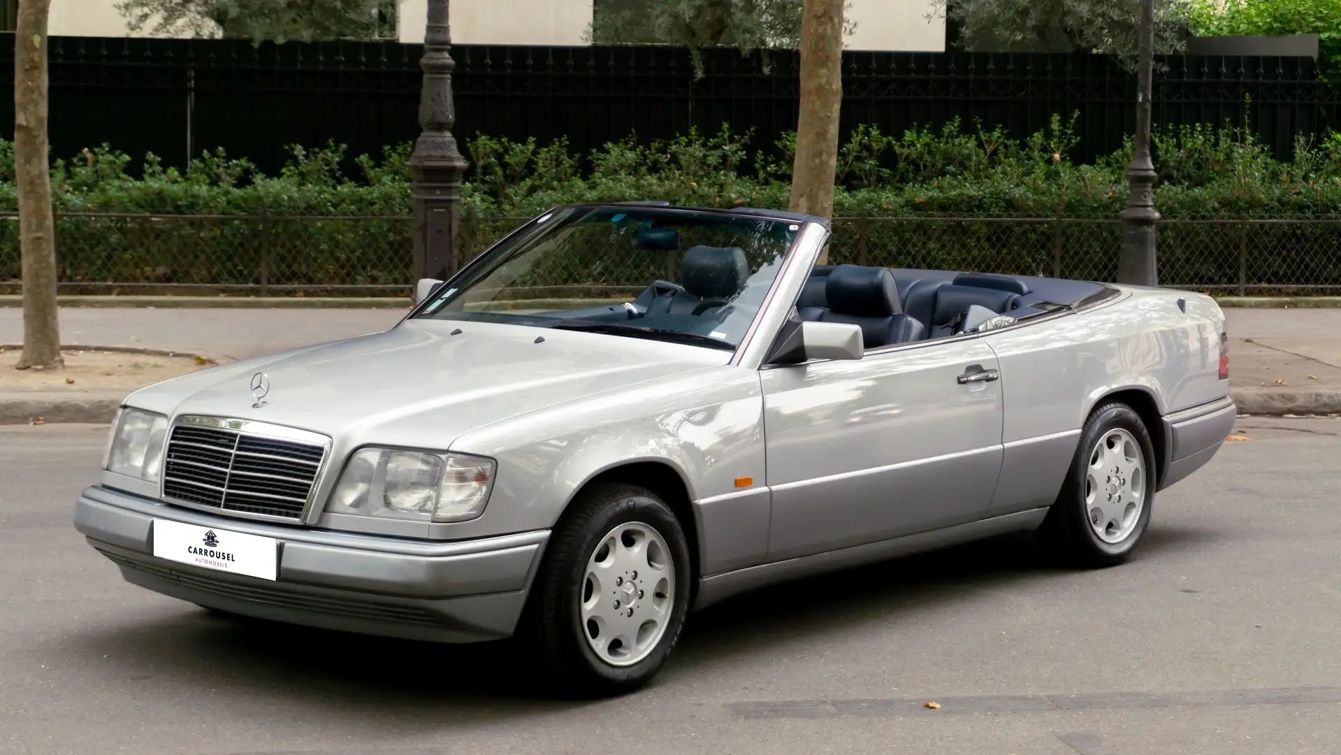 Mercedes-Benz E 200 Cabriolet Argent - 1