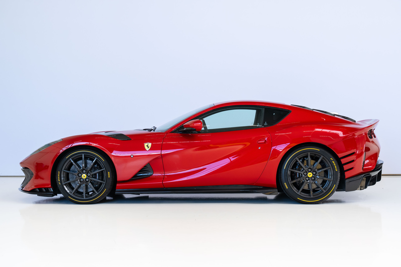 Ferrari 812 Competizione 6.5 V12, Rosso F1 2007, Carbon Wheels — photo 3