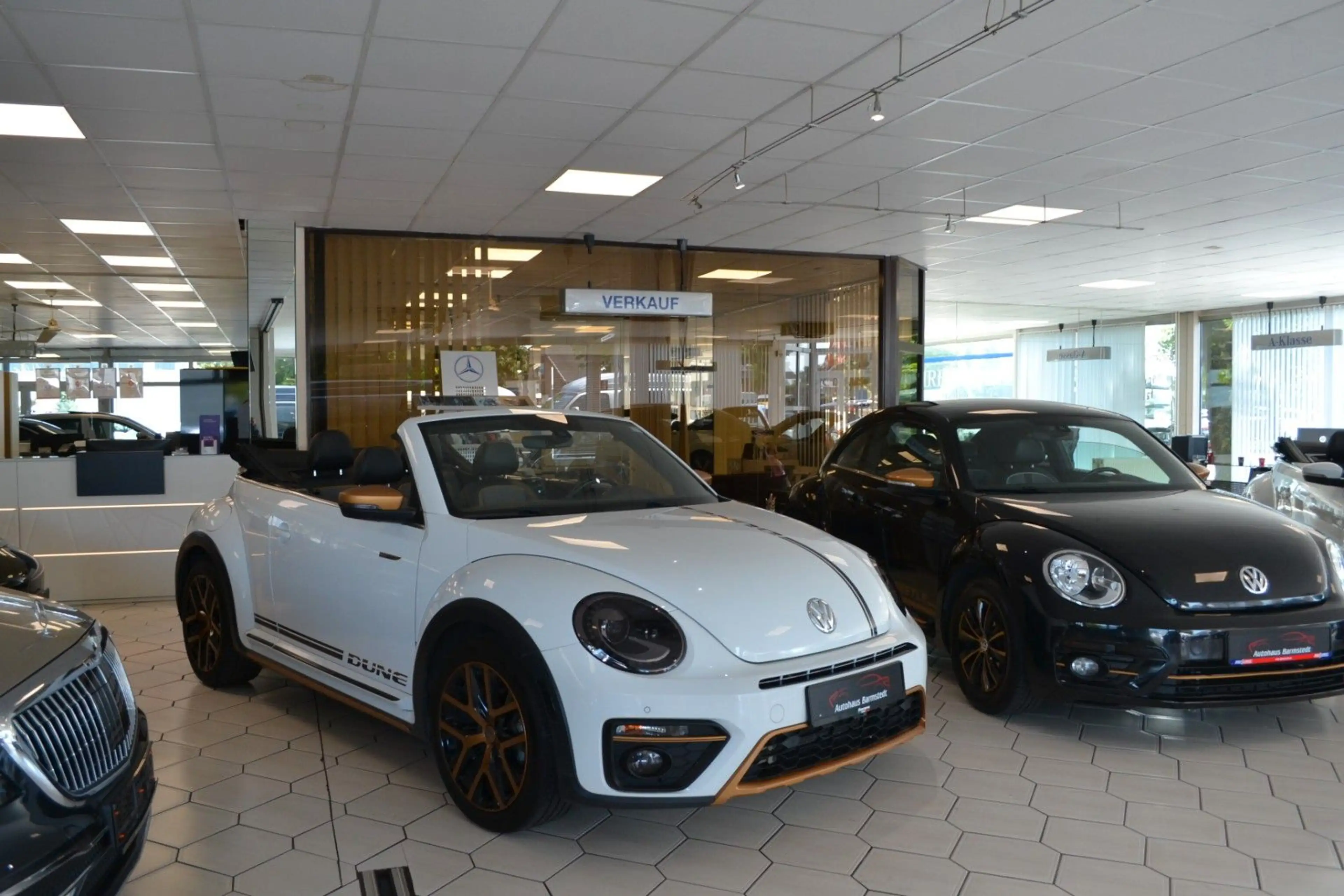 Volkswagen Beetle Cabriolet 1,8 Dune — photo 13
