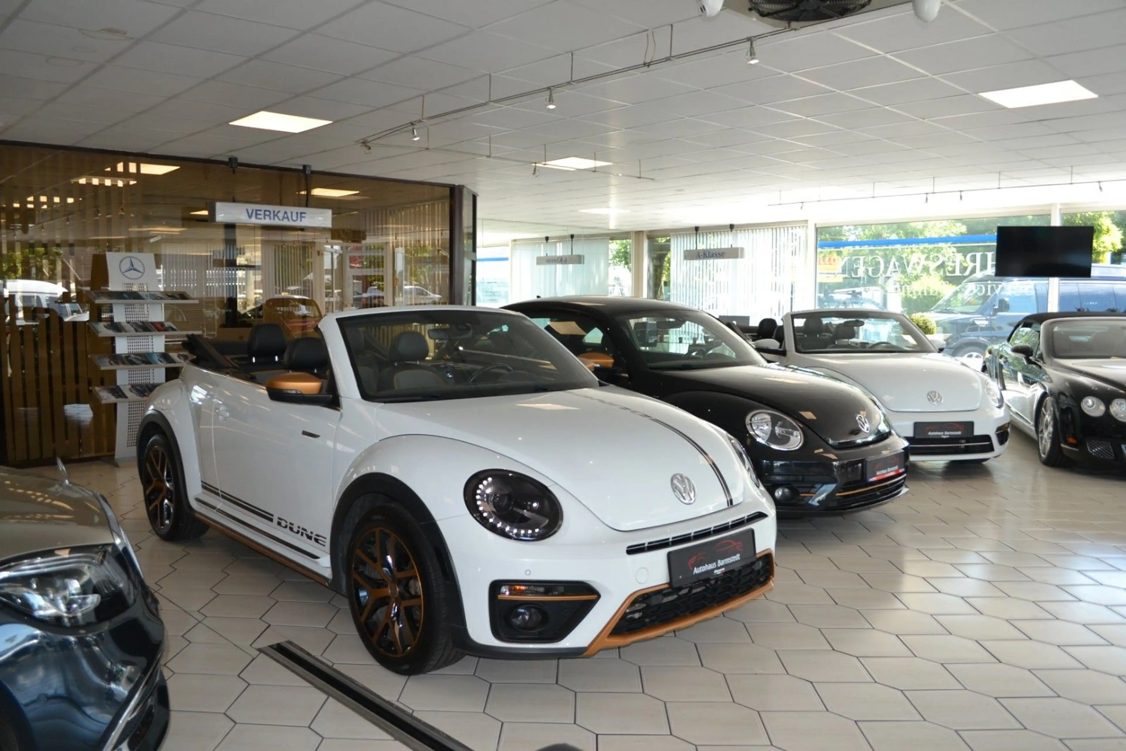Volkswagen Beetle Cabriolet 1,8 Dune — photo 9