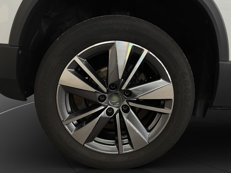 Skoda Karoq 1.5 TSI Tour DSG AHK LED LM 17" PDC+RFK Te — photo 14