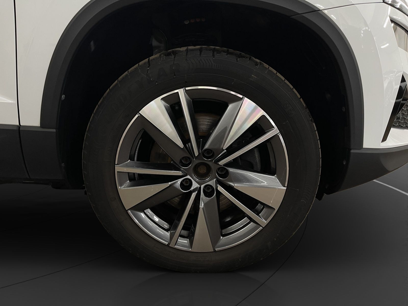 Skoda Karoq 1.5 TSI Tour DSG AHK LED LM 17" PDC+RFK Te — photo 13
