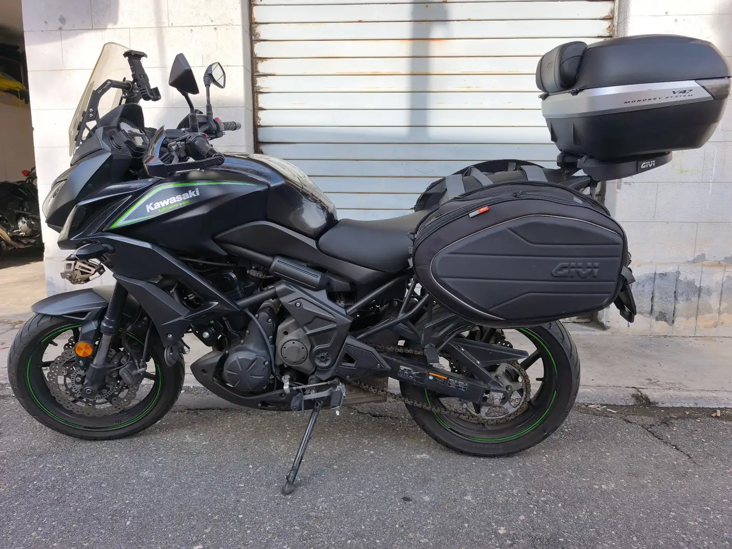 Kawasaki Versys 650 Negro - 2