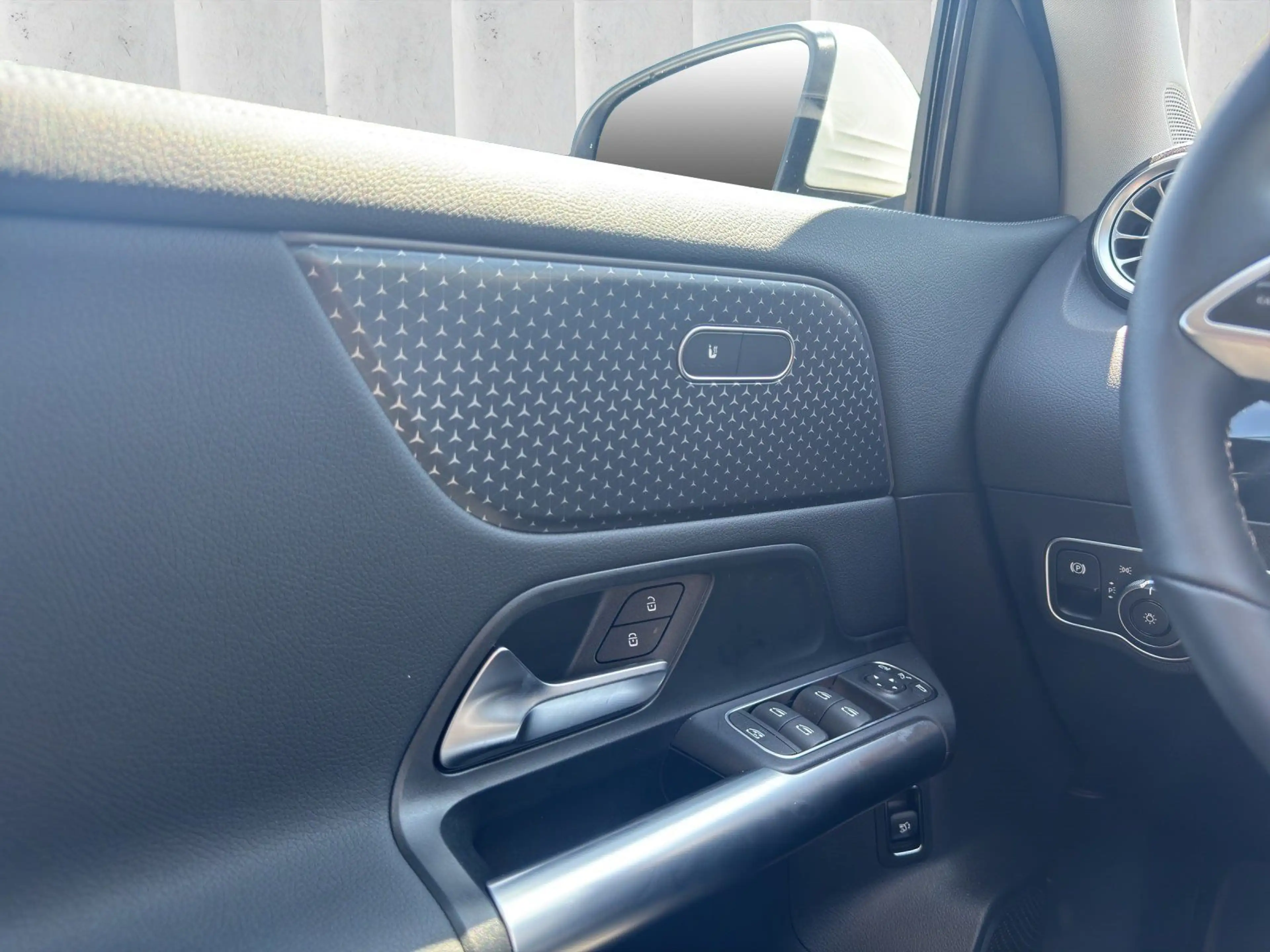 Mercedes-Benz EQA 250 + Progressive Rückfahrkamera Spurh Totw. — photo 12