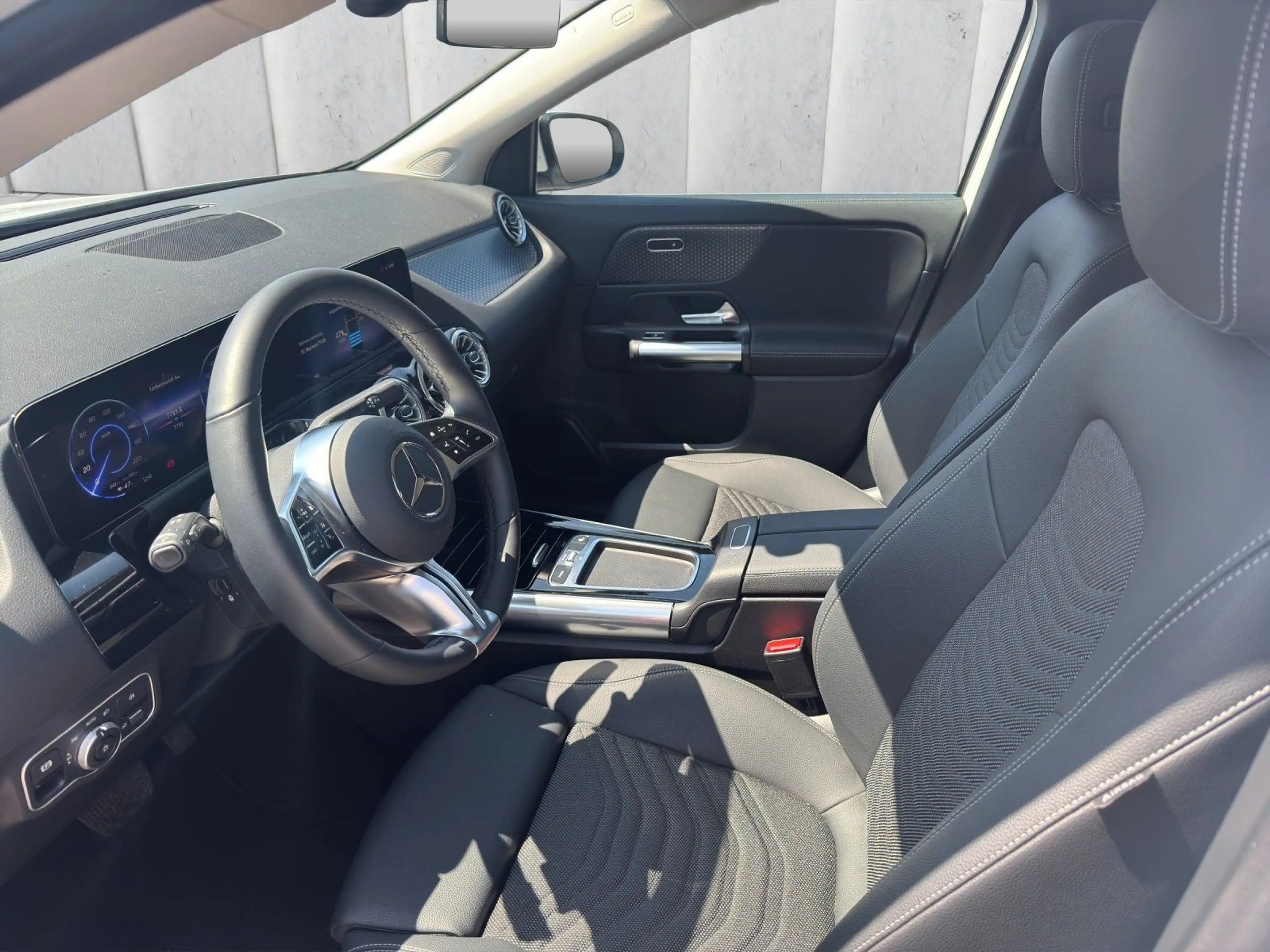 Mercedes-Benz EQA 250 + Progressive Rückfahrkamera Spurh Totw. — photo 9