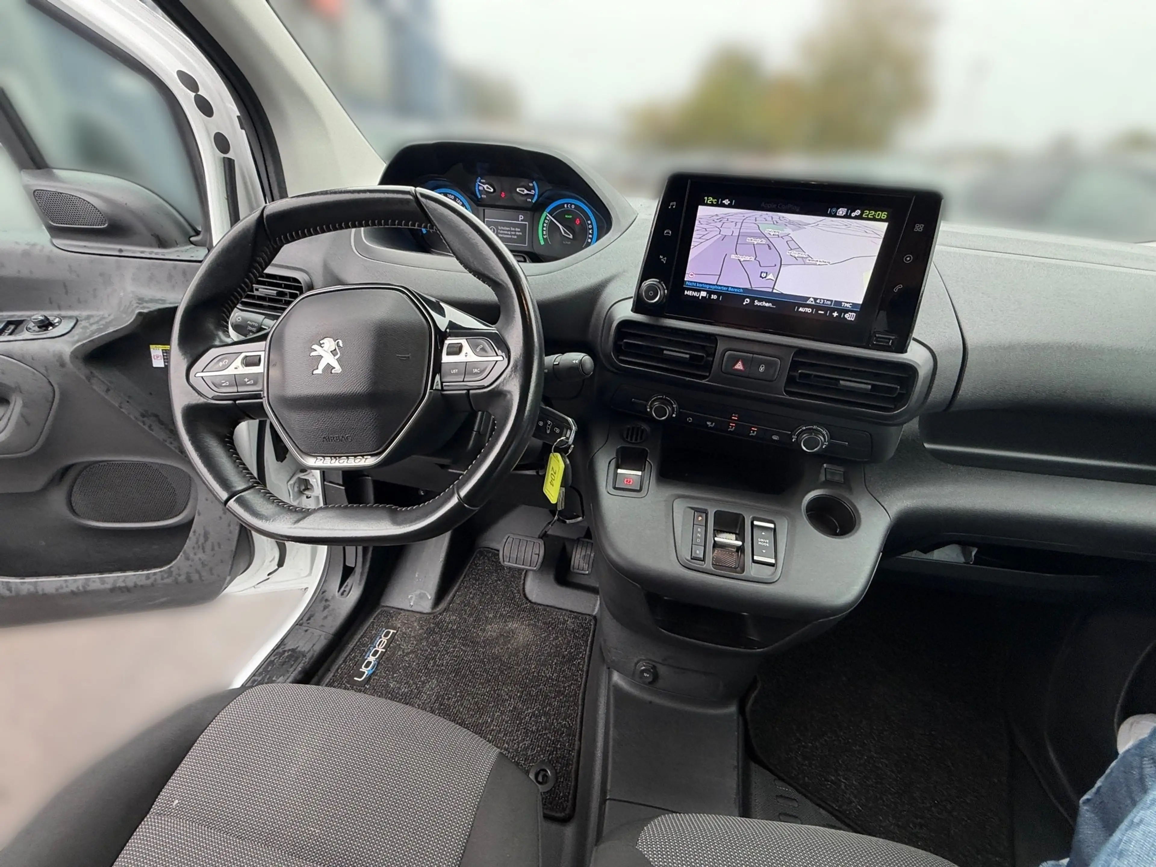 Peugeot Partner Elektromotor 136 PS L2 Premium PDC Navi — photo 9