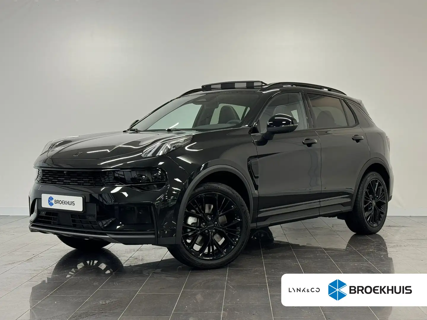 Lynk & Co 01 1.5 More | Alarmsysteem | Apple Carplay/Android Au Zwart - 1