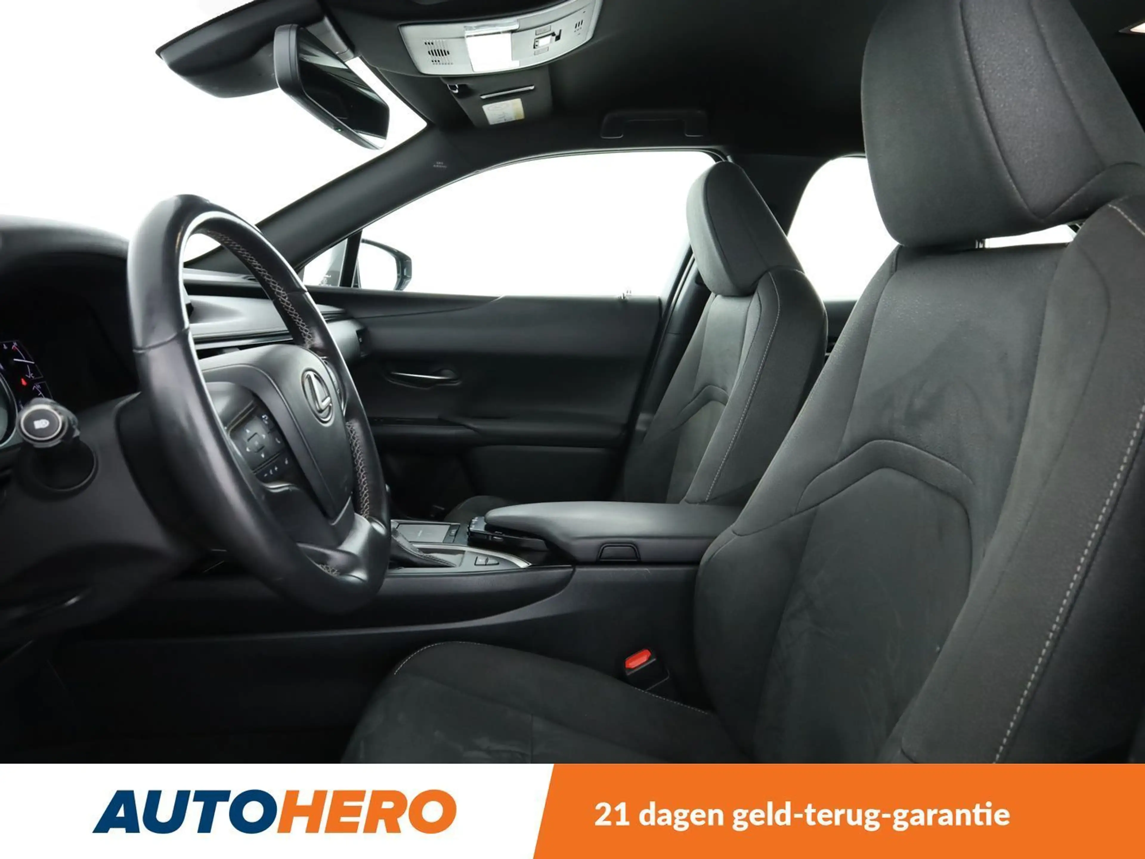 Lexus UX 250h UX 250h Pack Business Plus — photo 10