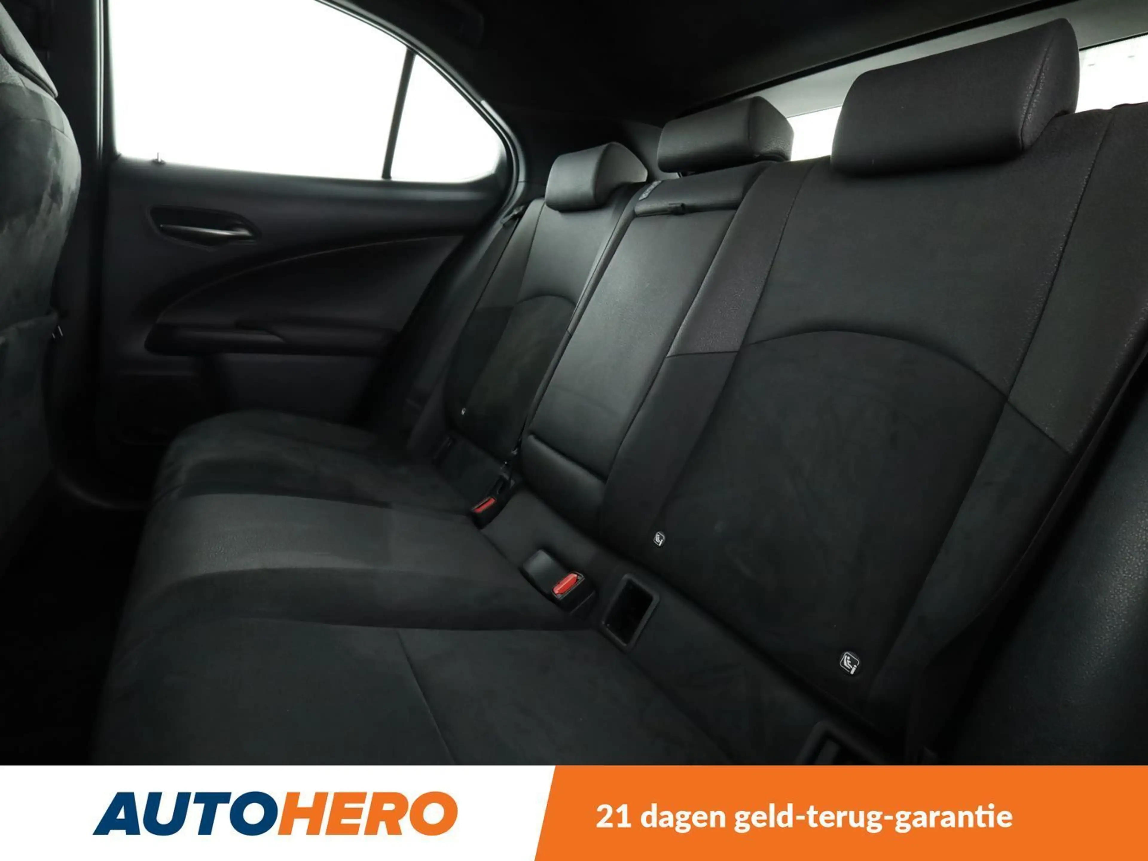 Lexus UX 250h UX 250h Pack Business Plus — photo 14