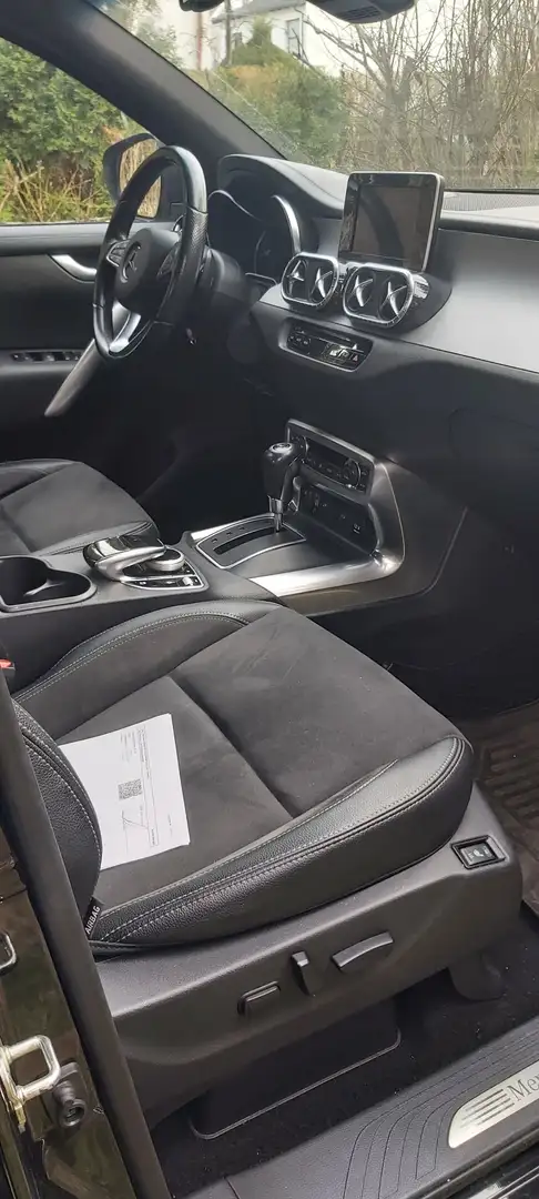 Mercedes-Benz X 350 - 2