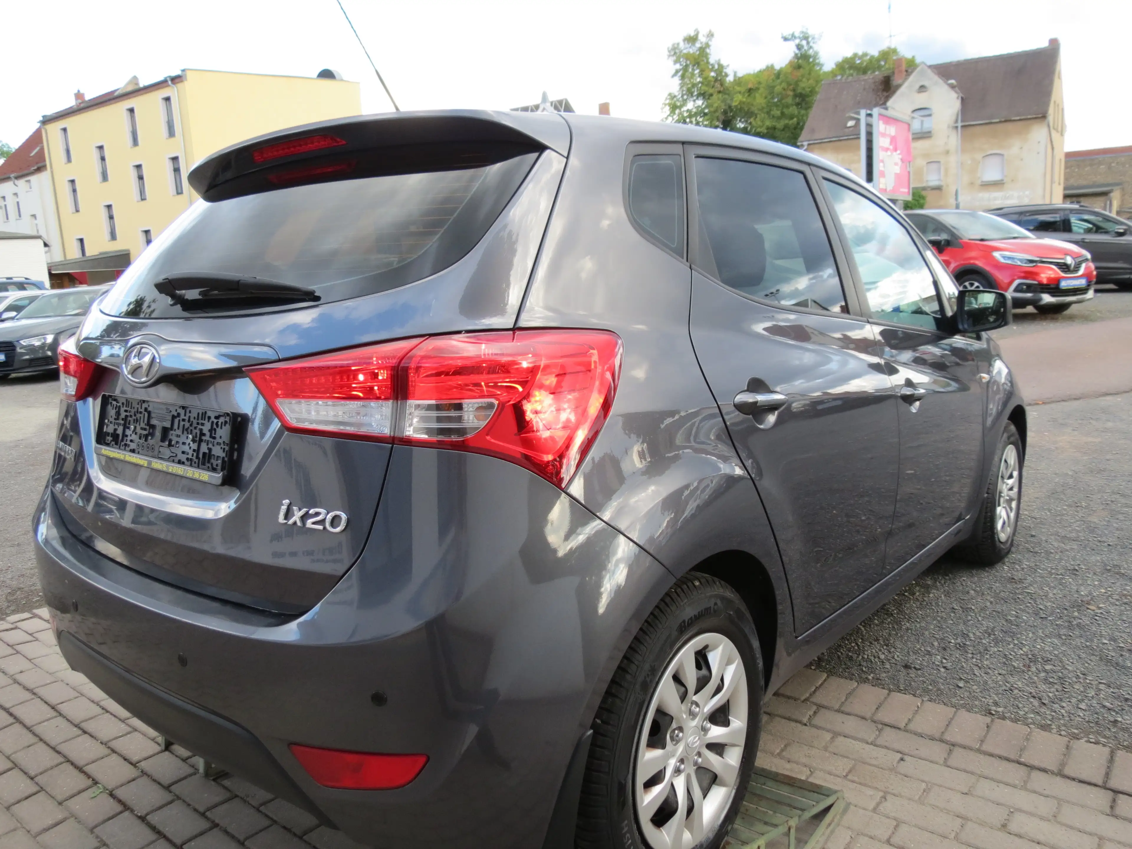 Hyundai iX20 Classic 1.Hand!! Allwetter!! Klima!!SHZ!!PDC!! — photo 7
