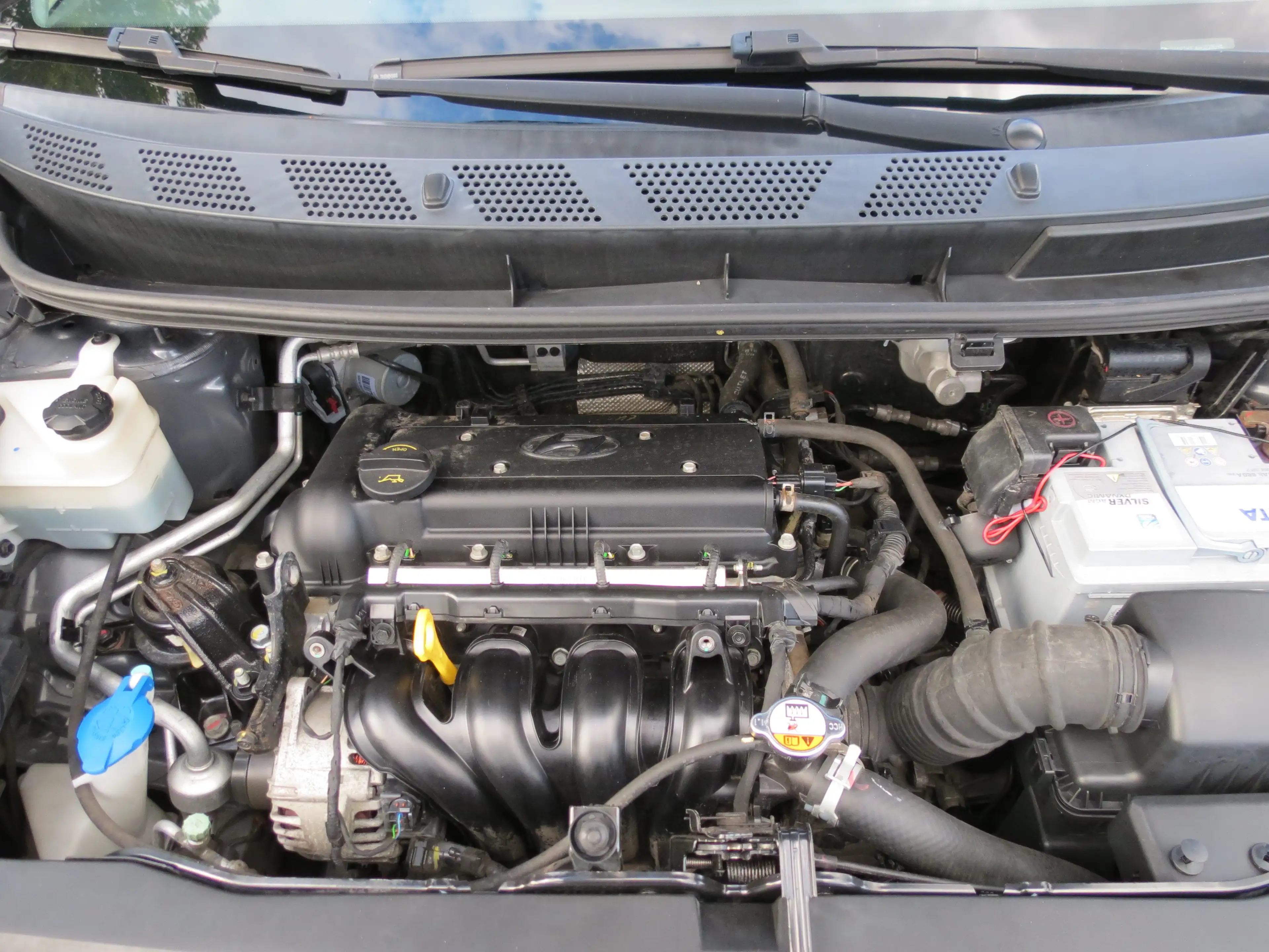 Hyundai iX20 Classic 1.Hand!! Allwetter!! Klima!!SHZ!!PDC!! — photo 10