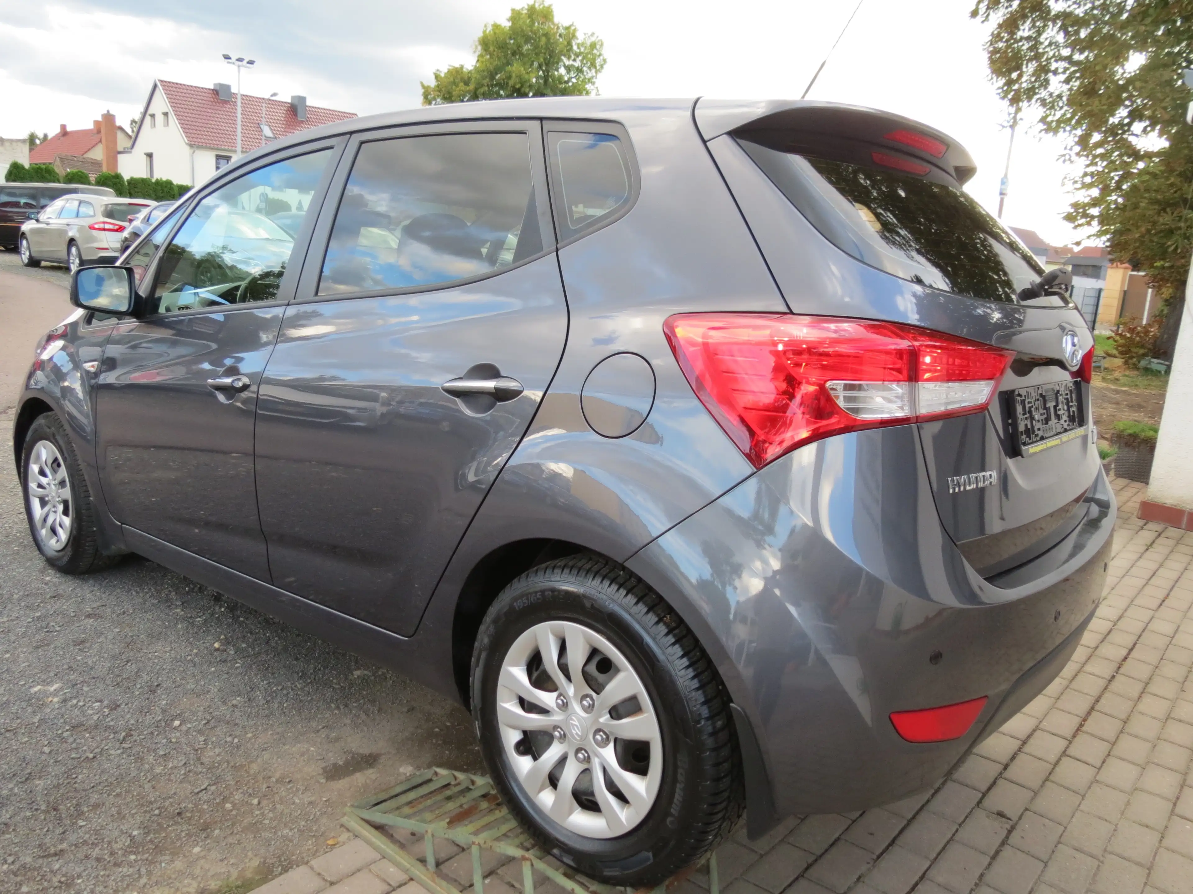 Hyundai iX20 Classic 1.Hand!! Allwetter!! Klima!!SHZ!!PDC!! — photo 5