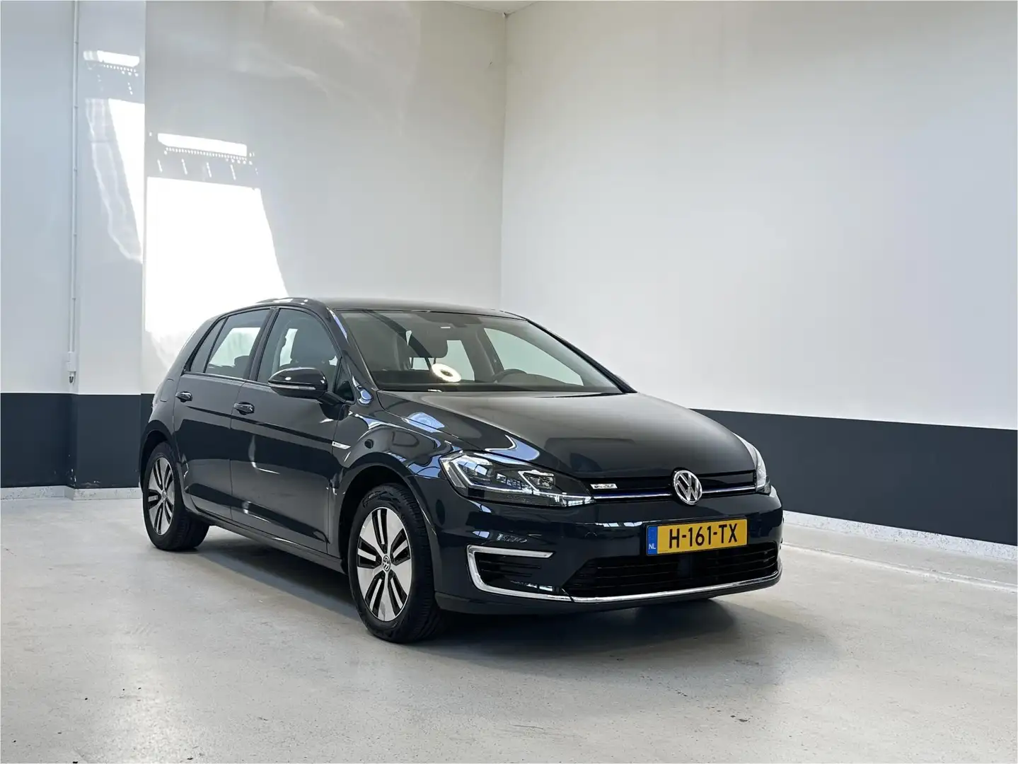 Volkswagen e-Golf E-DITION |1 EIG | NL | Bluetooth | NAVI | LM velge Grijs - 1