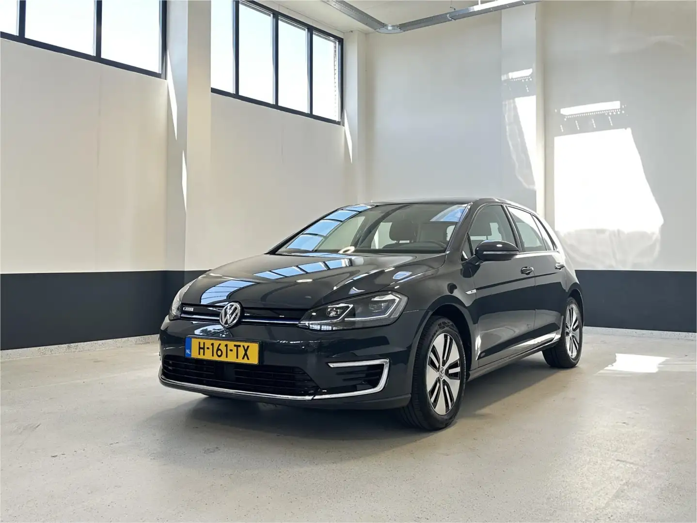 Volkswagen e-Golf E-DITION |1 EIG | NL | Bluetooth | NAVI | LM velge Grijs - 2