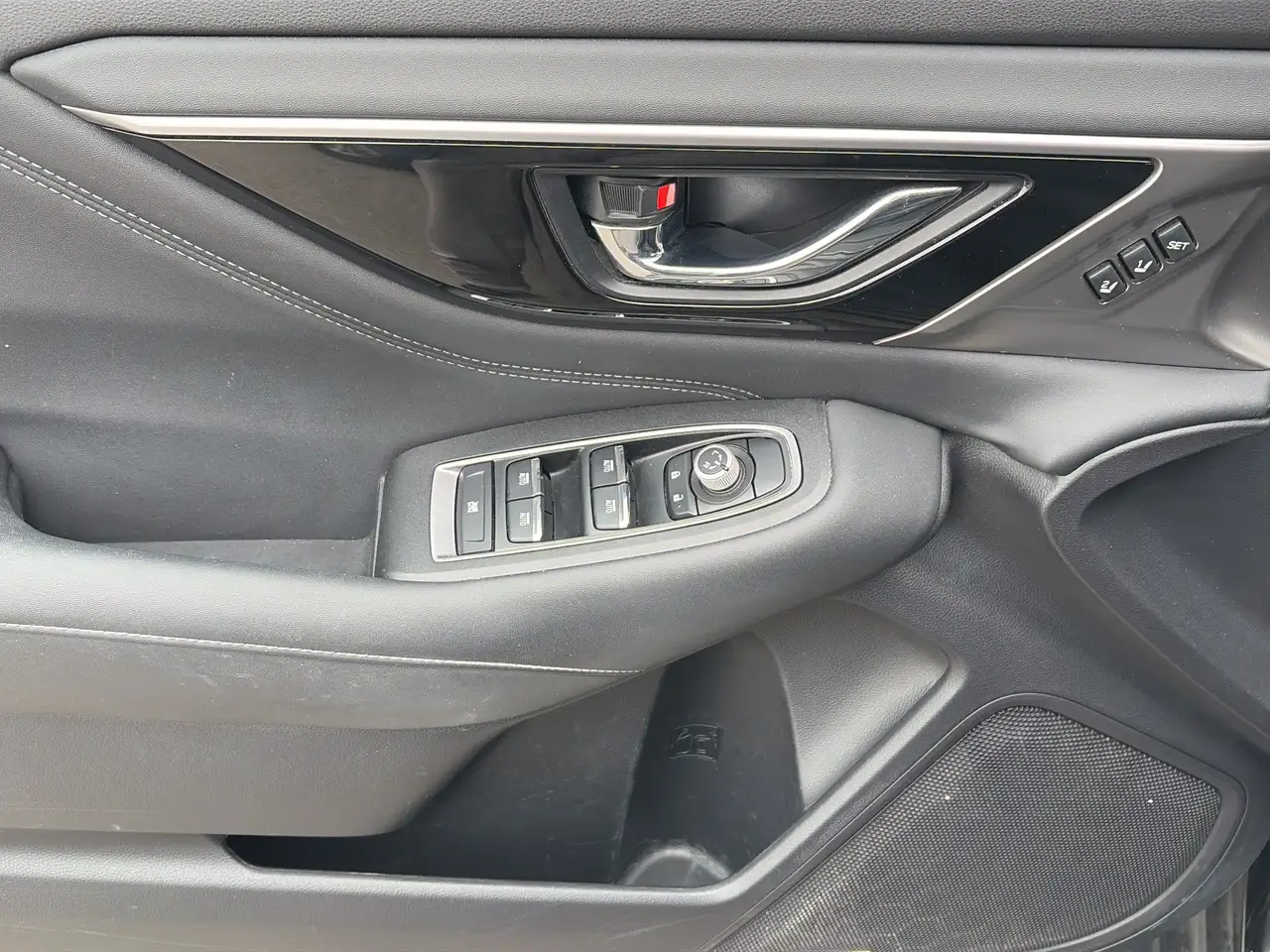 Subaru OUTBACK снимка Subaru OUTBACK