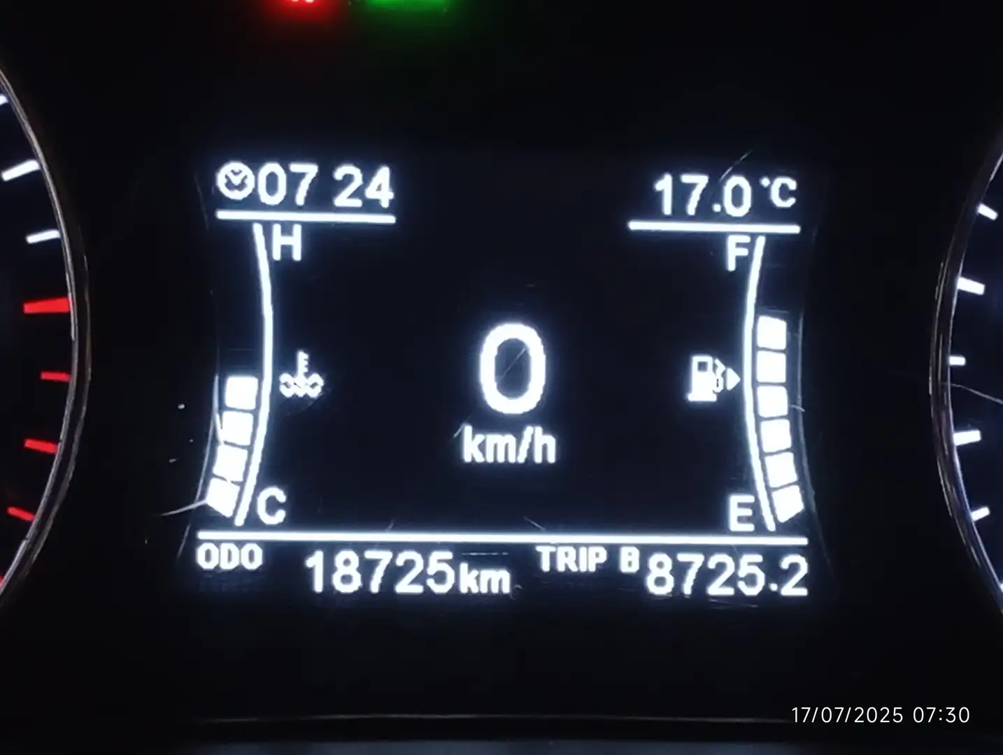 DFSK Fengon 580 580 White - 2