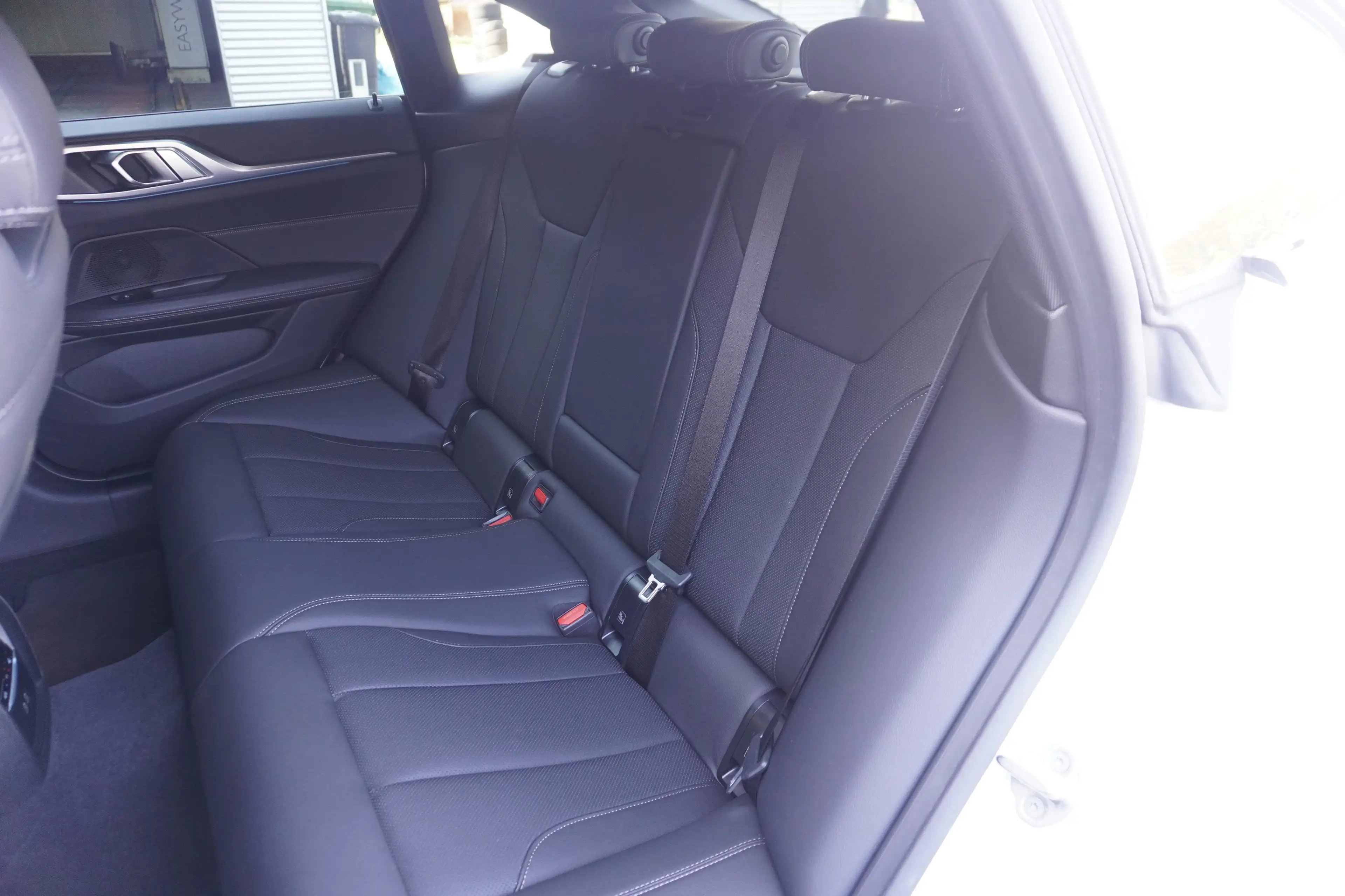 BMW i4 eDrive40 HeadUp 360Kamera DrivingPRO Sportsitze Hi — photo 13