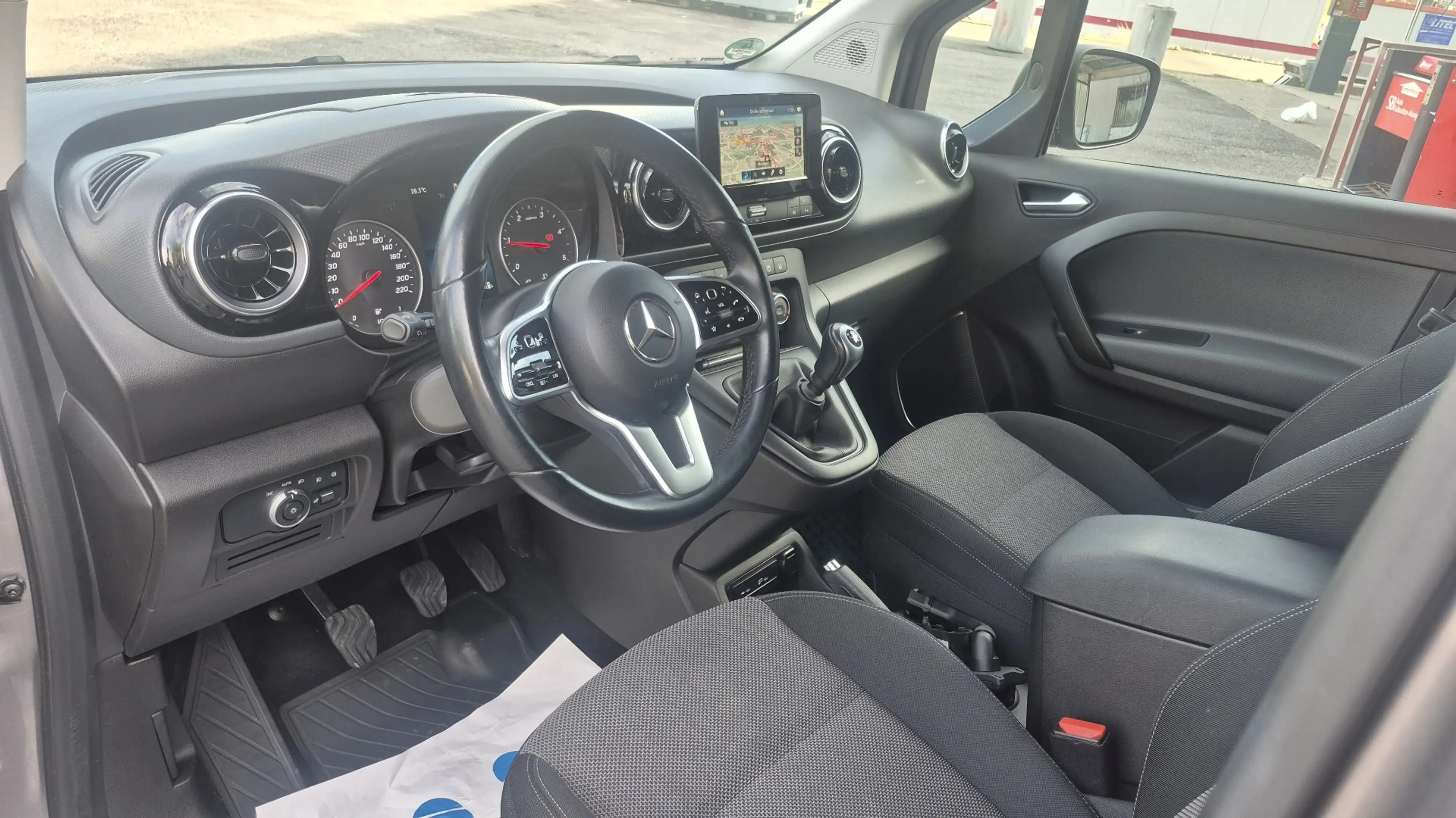 Mercedes-Benz Citan 110 CDI  TOURER PRO  AHK RFK TOTWINKEL NAVI PLUS KLIMA — photo 9