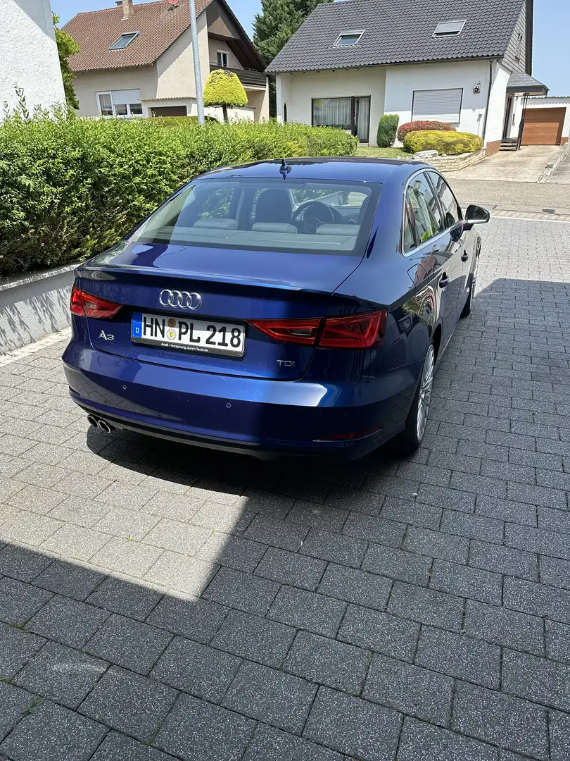 Audi A3 2.0 TDI Limousine (clean diesel) S tronic Ambiente Blau - 2