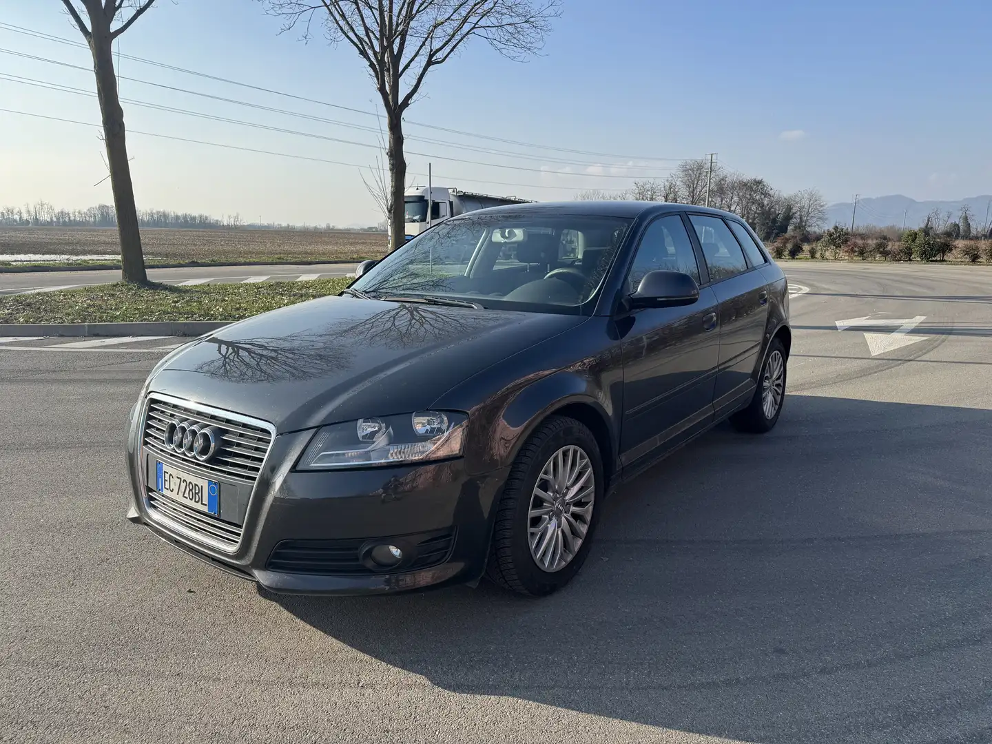 Audi A3 1.6 TDI 90cv *NEOPATENTATO* - 1