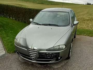 Alfa 147 1,9 JTD Distinctive Distinctive