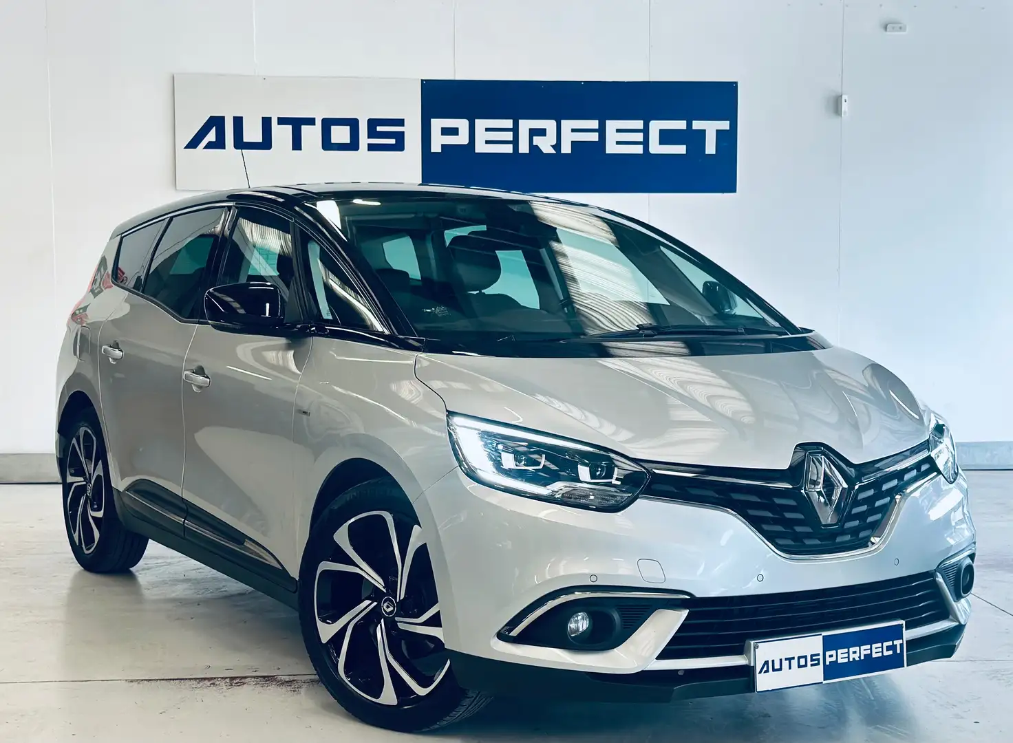 Renault Scenic Scenic1.33 TCe Bose Edition 7PLACES BOITE AUTO PDC Gris - 2