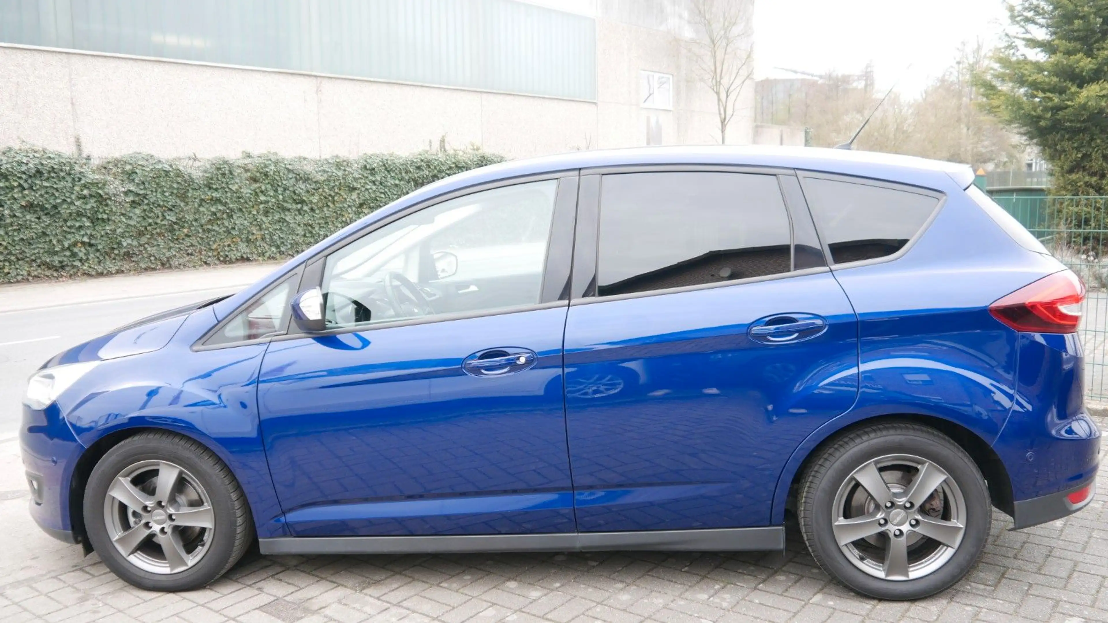 Ford C-Max Business Edition — photo 4