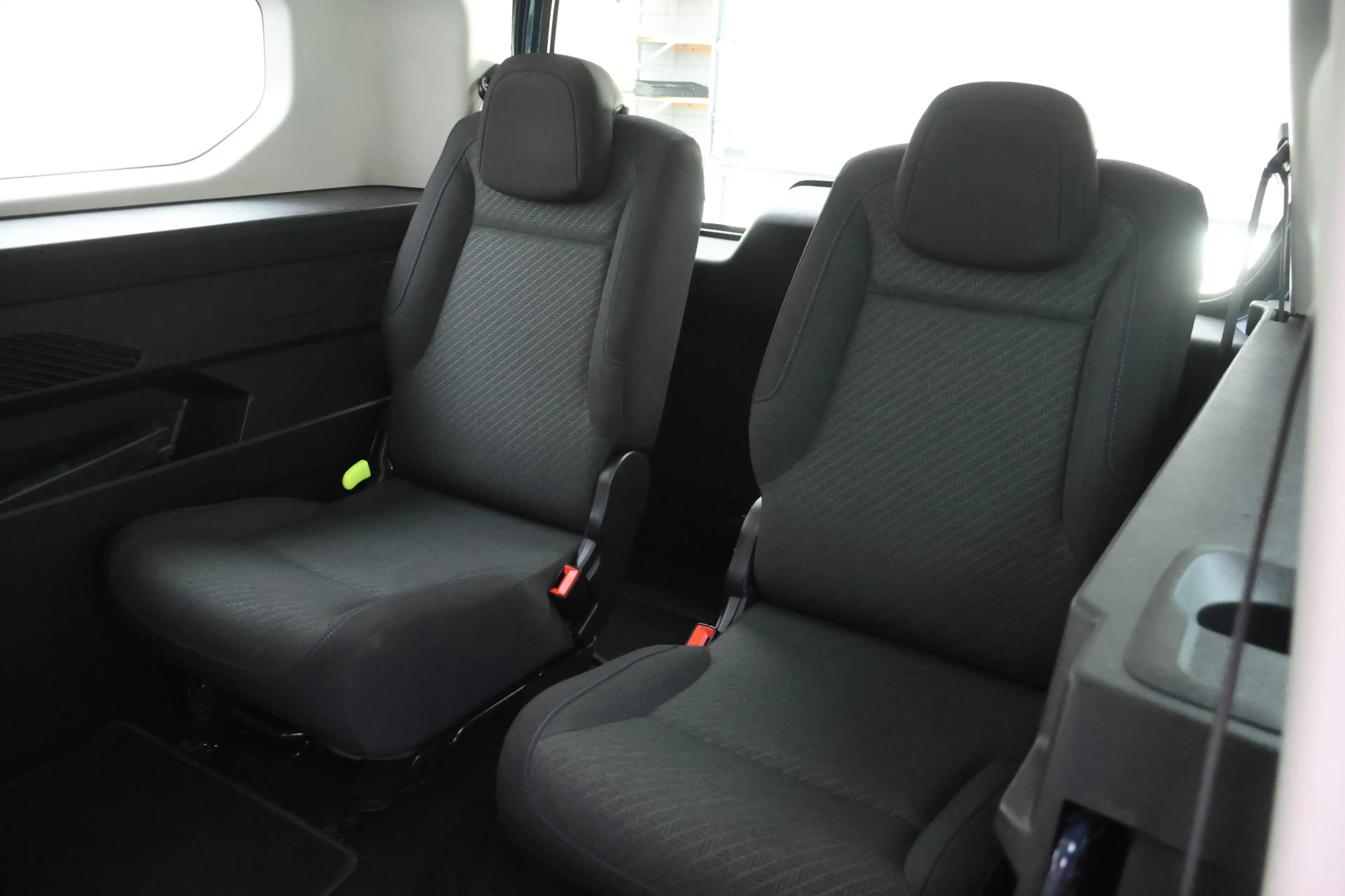 Peugeot Rifter Long 1.2T 7Pers ALLURE L2 NAVI | CARPLAY | DAB | C — photo 12