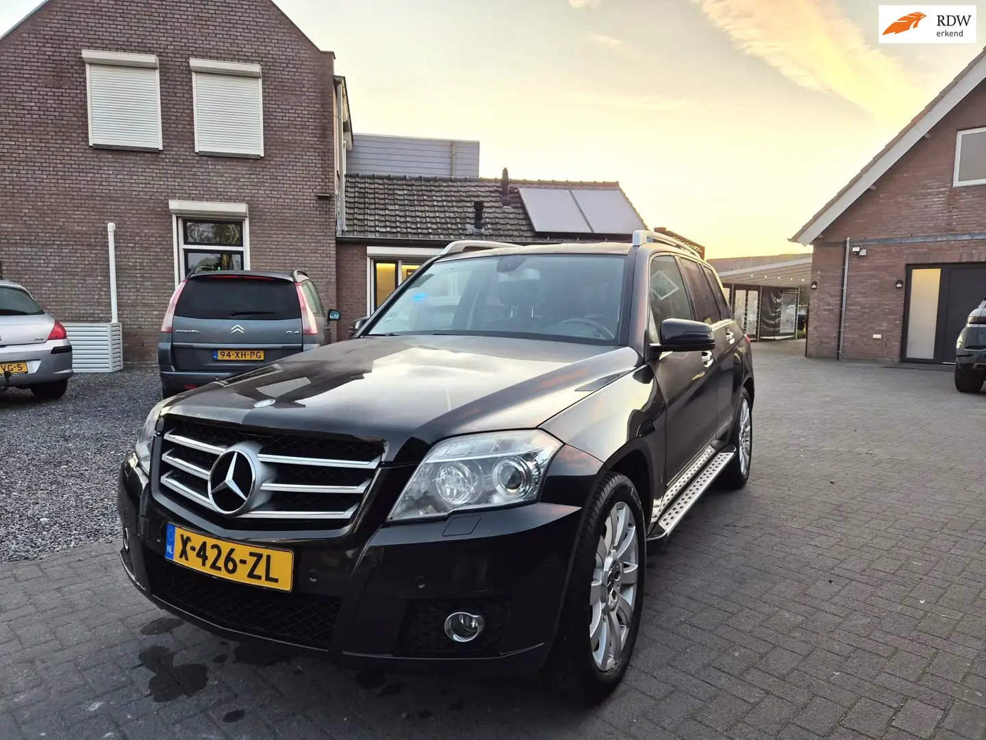 Mercedes-Benz GLK 300 4-Matic Automaat Navi Clima Cruise 125460 Km !! Schwarz - 1