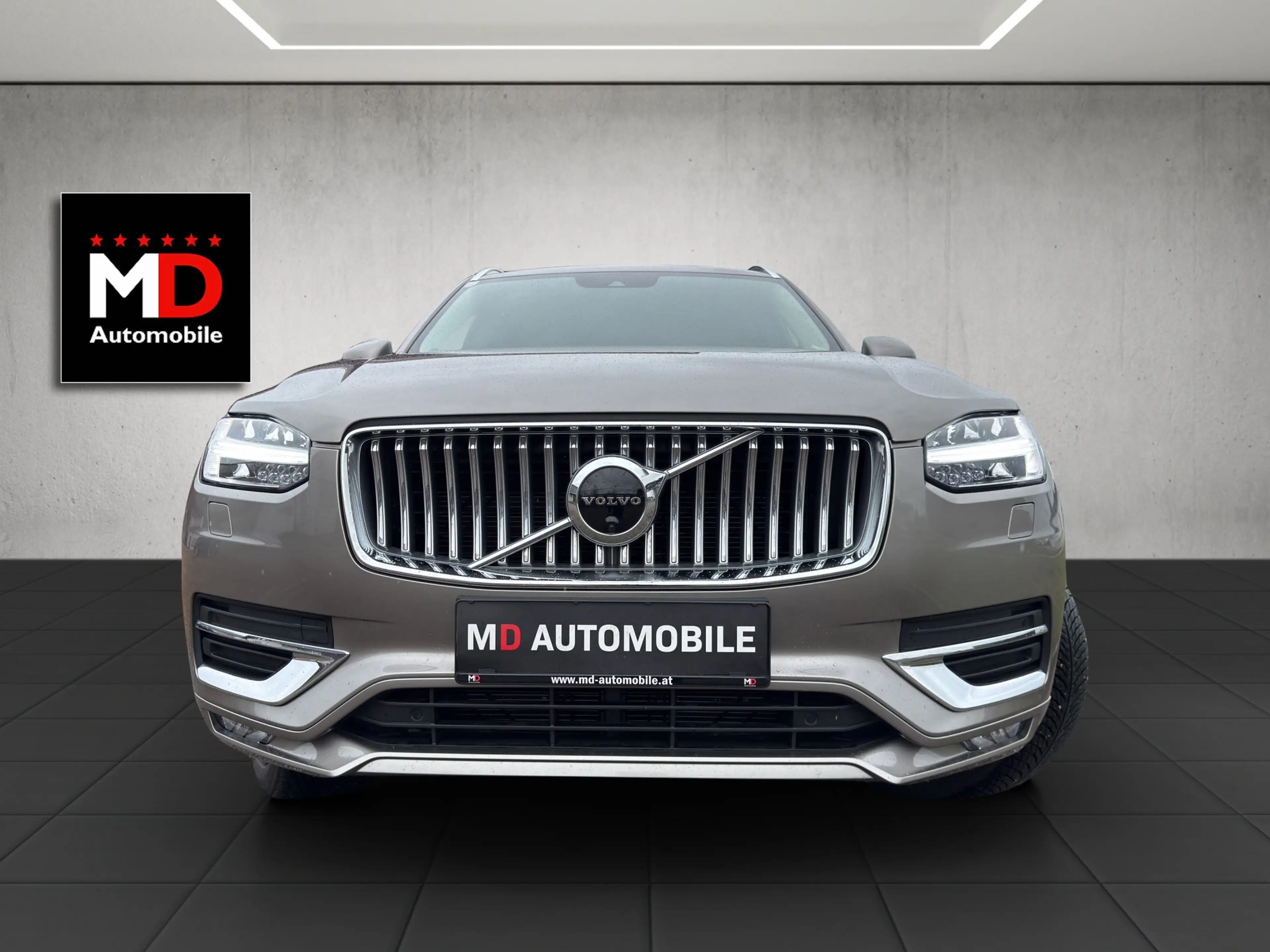 Volvo XC90 Inscription AWD — photo 2