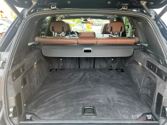 BMW X5 view 14