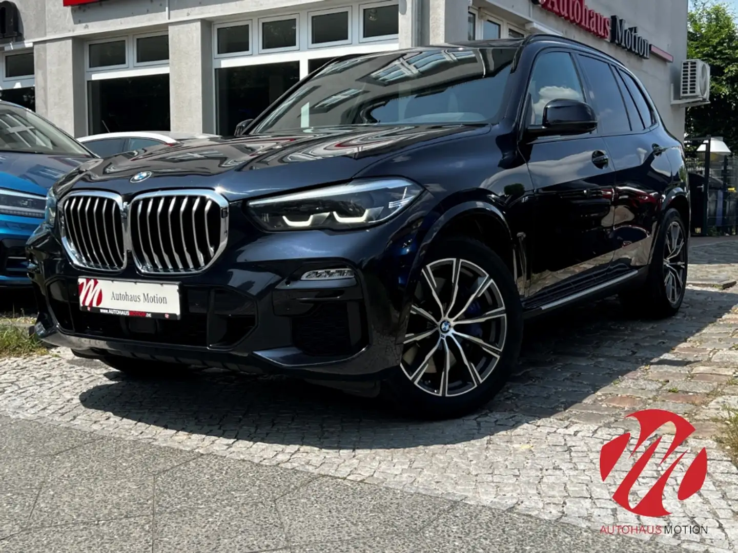 BMW X5 xDrive 30 d M Sport LED PANO KAMERA HUD AMBIENTE Noir - 2