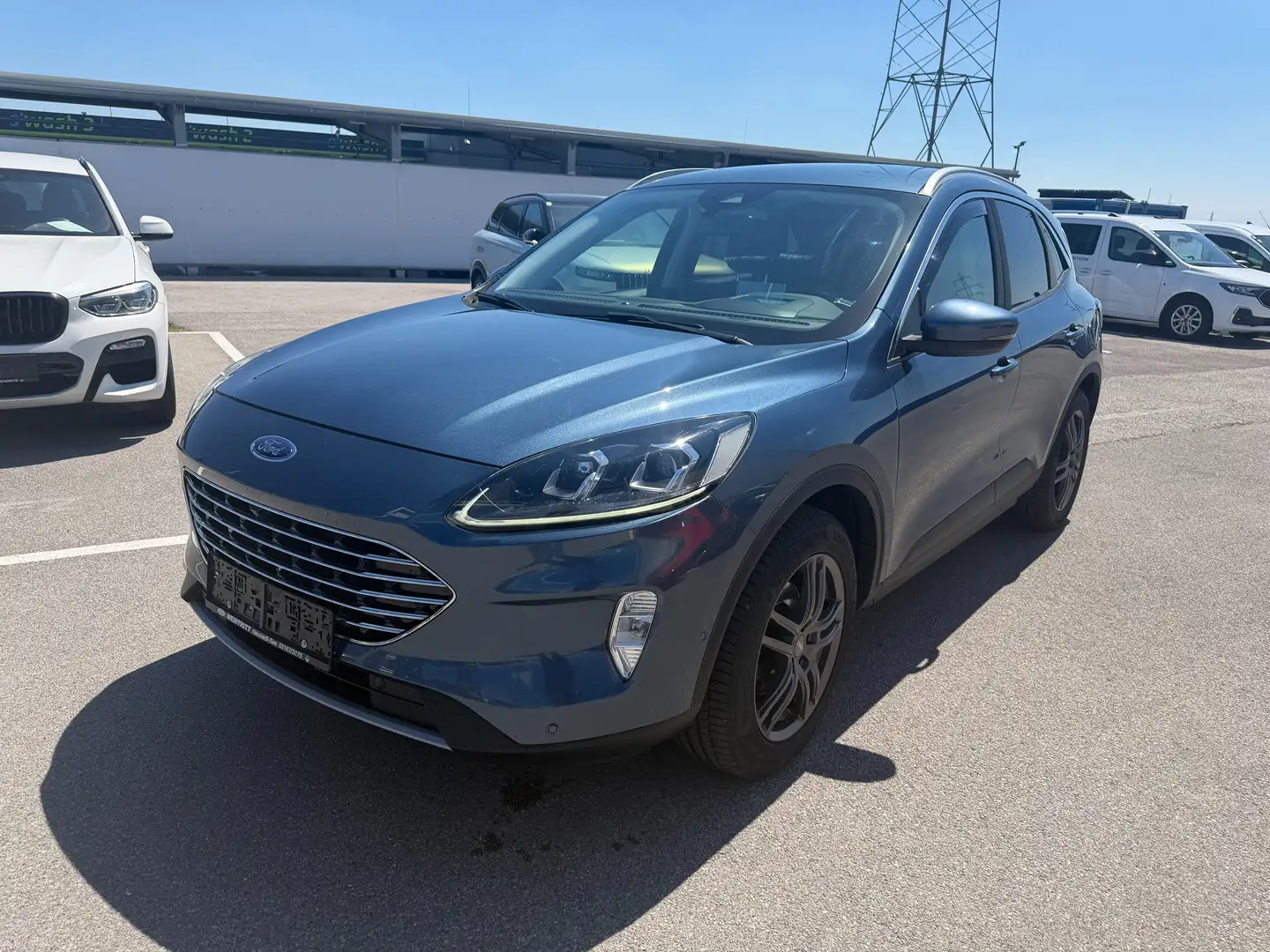 Ford Kuga 1.5 Ecoblue Titanium X Automatik Blau - 1
