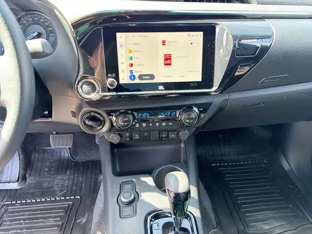 Toyota Hilux DK 2,8 D-4D 4WD /6A. Invincible Mild Hybrid 4t. Ansicht 10