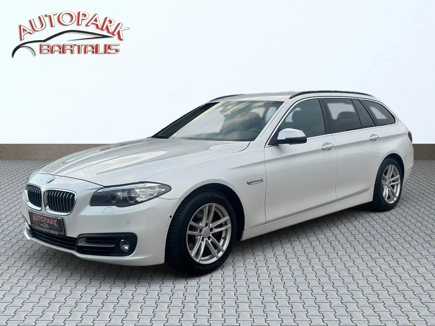 BMW 520 520 d xDrive**NAVI**AHK**KAM**SHZ** Weiß - 1